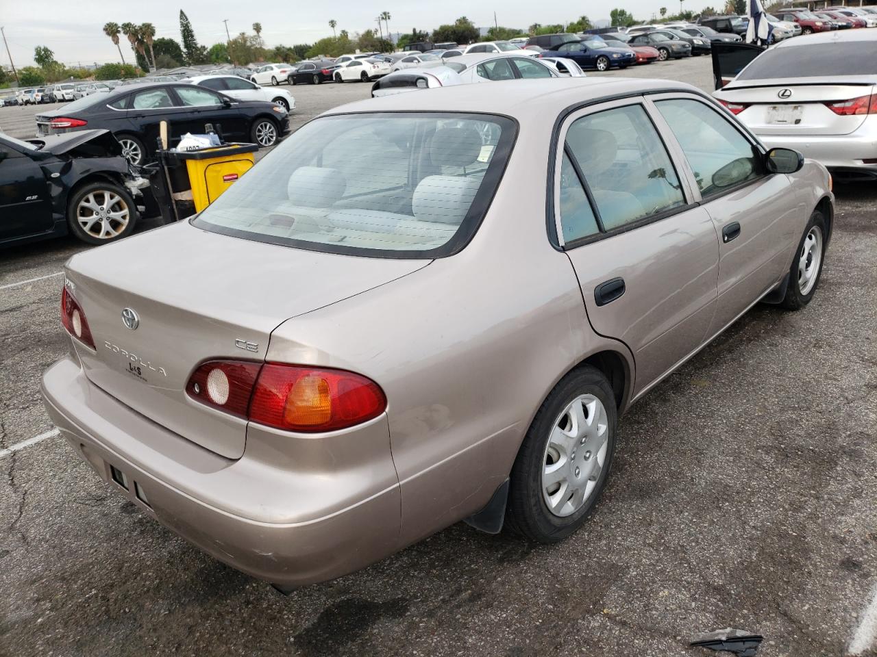 Photo 4 from auction – 2002 TOYOTA COROLLA CE with VIN 2T1BR12E72C560250