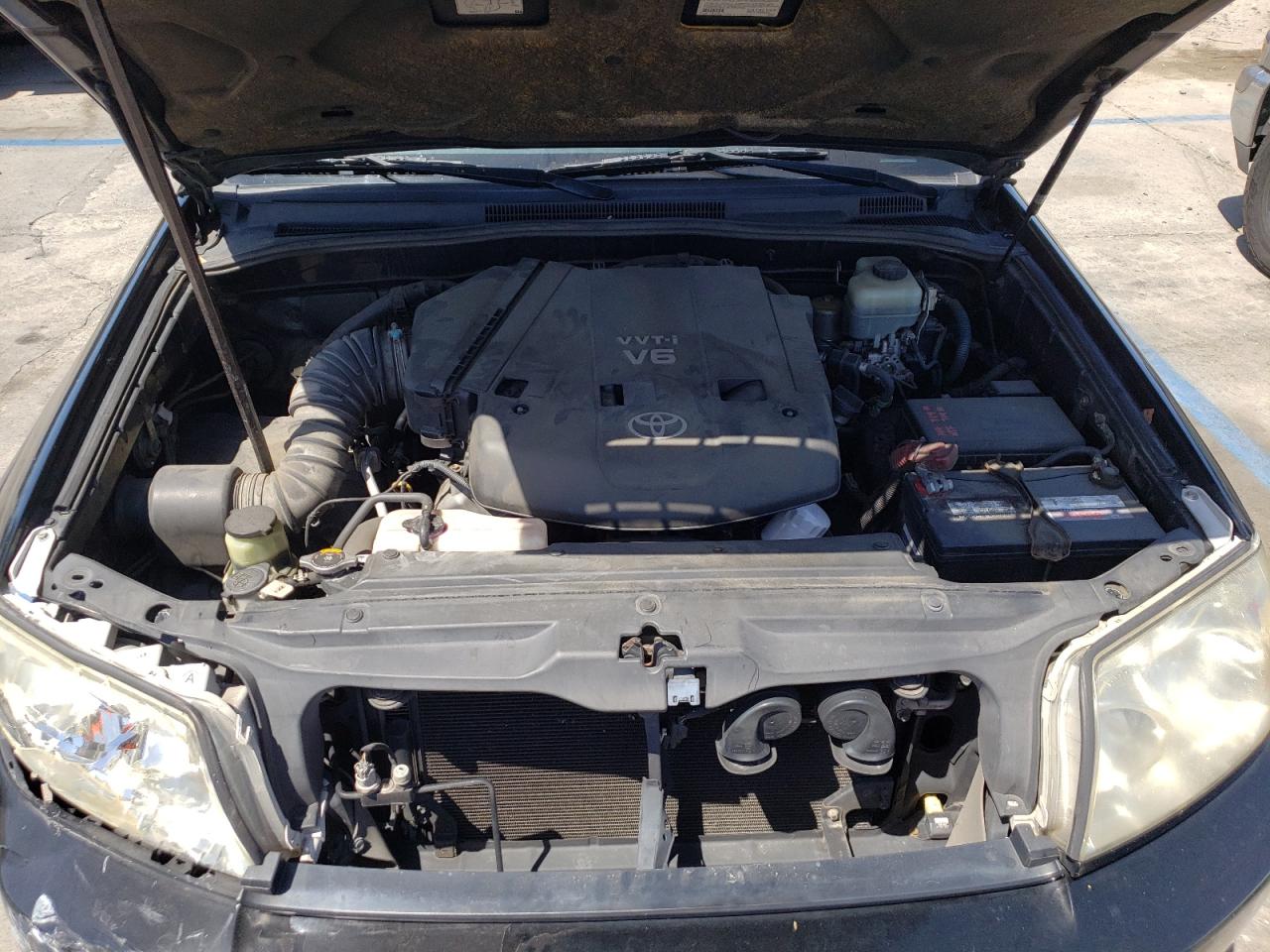 Photo 7 from auction – 2005 TOYOTA 4RUNNER LI with VIN JTEZU17R858034276