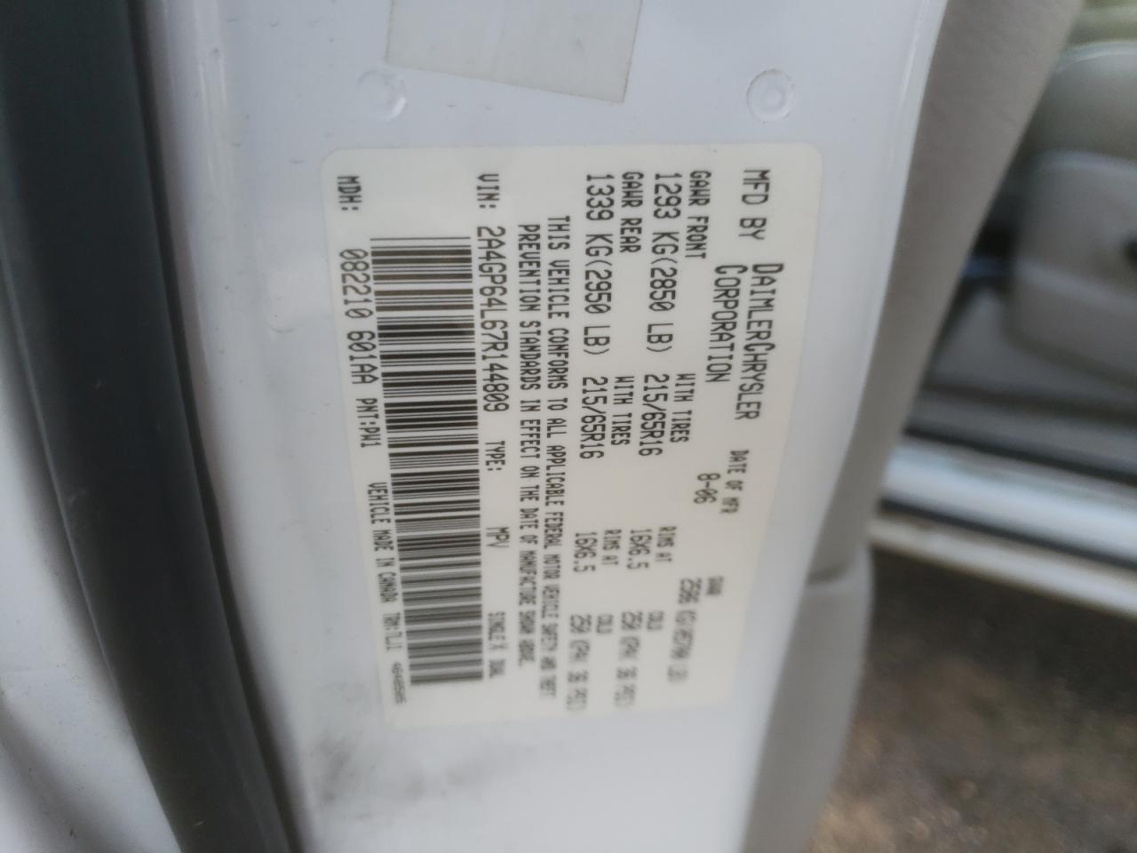 Photo 10 from auction – 2007 CHRYSLER TOWN & COU with VIN 2A4GP64L67R144809