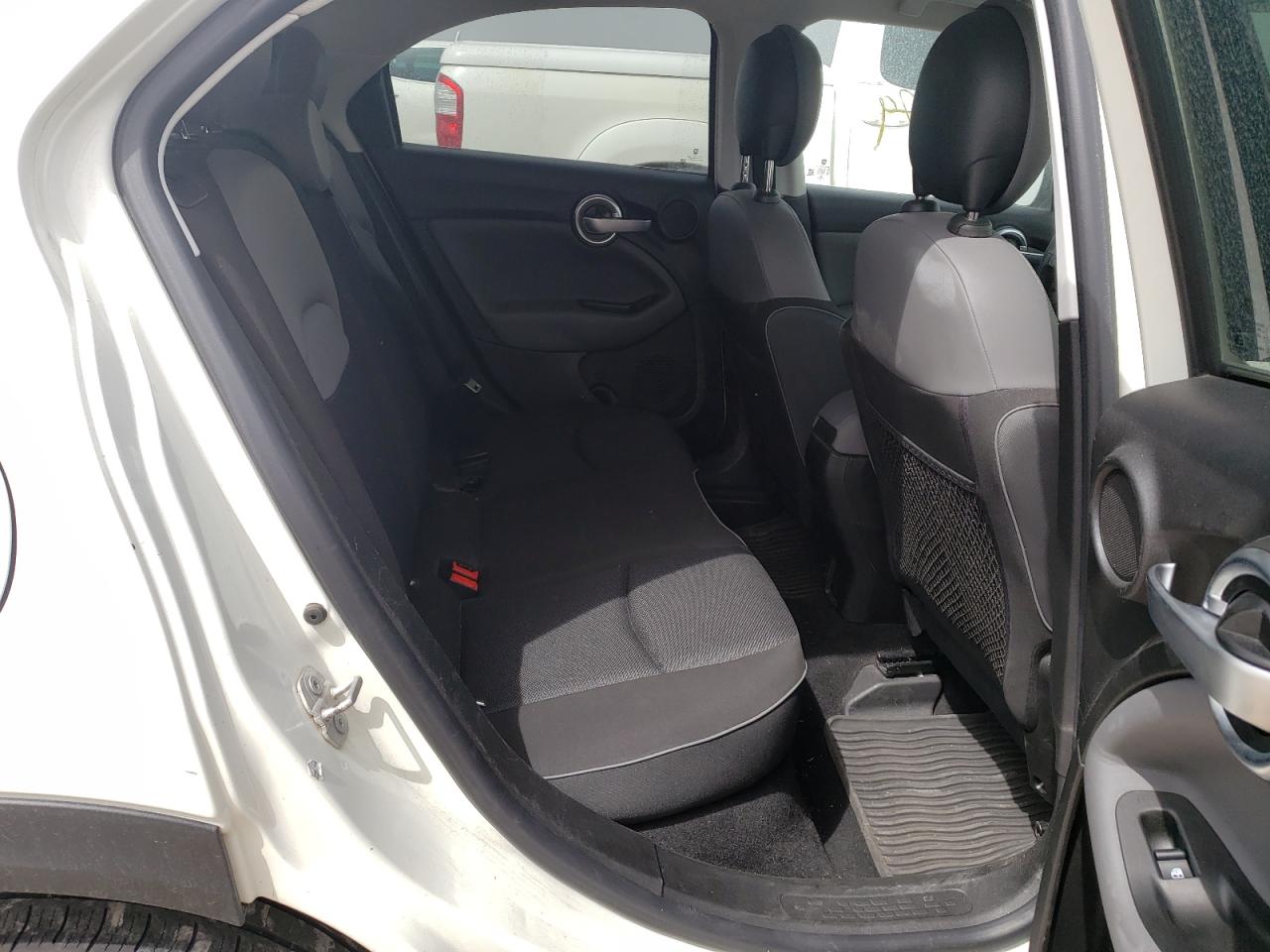 Photo 6 from auction – 2016 FIAT 500X EASY with VIN ZFBCFYBT0GP336630