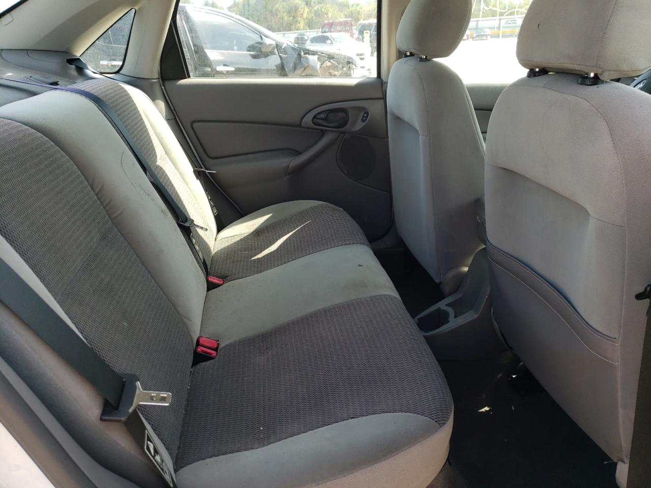Photo 6 from auction – 2003 FORD FOCUS SE C with VIN 1FAFP34353W334821
