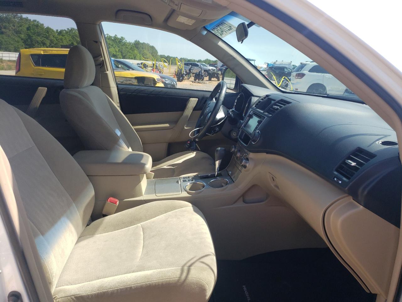 Photo 5 from auction – 2013 TOYOTA HIGHLANDER with VIN 5TDZA3EH7DS041703