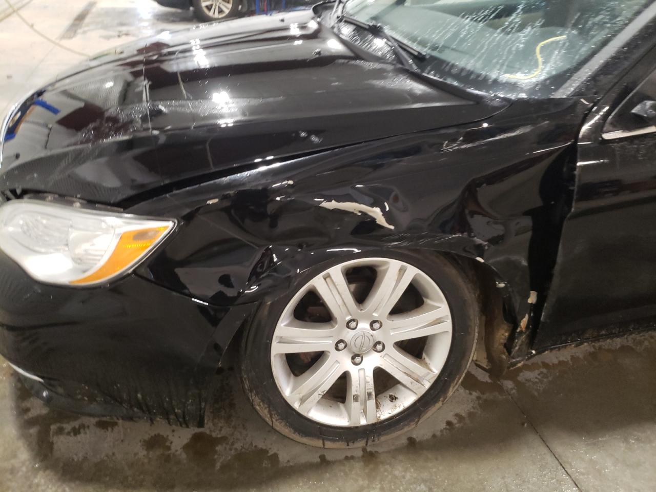 Photo 9 from auction – 2011 CHRYSLER 200 TOURIN with VIN 1C3BC1FB1BN576351