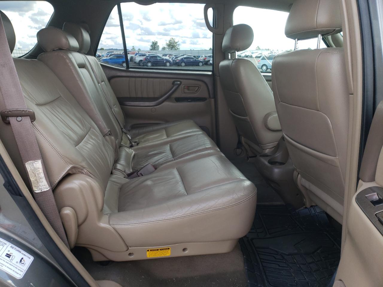 Photo 6 from auction – 2004 TOYOTA SEQUOIA LI with VIN 5TDBT48A84S207646