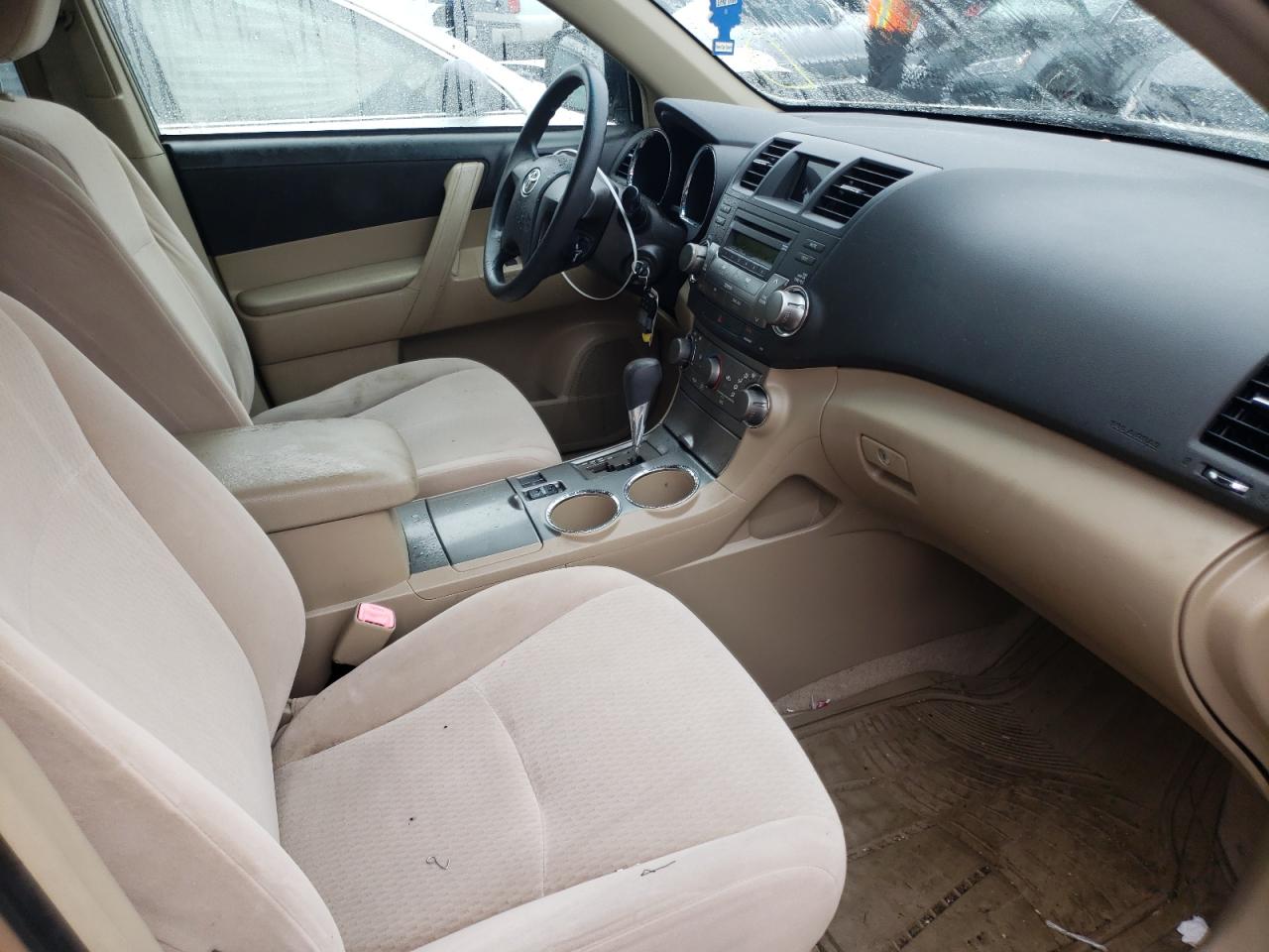 Photo 5 from auction – 2009 TOYOTA HIGHLANDER with VIN JTEDA41A692003401