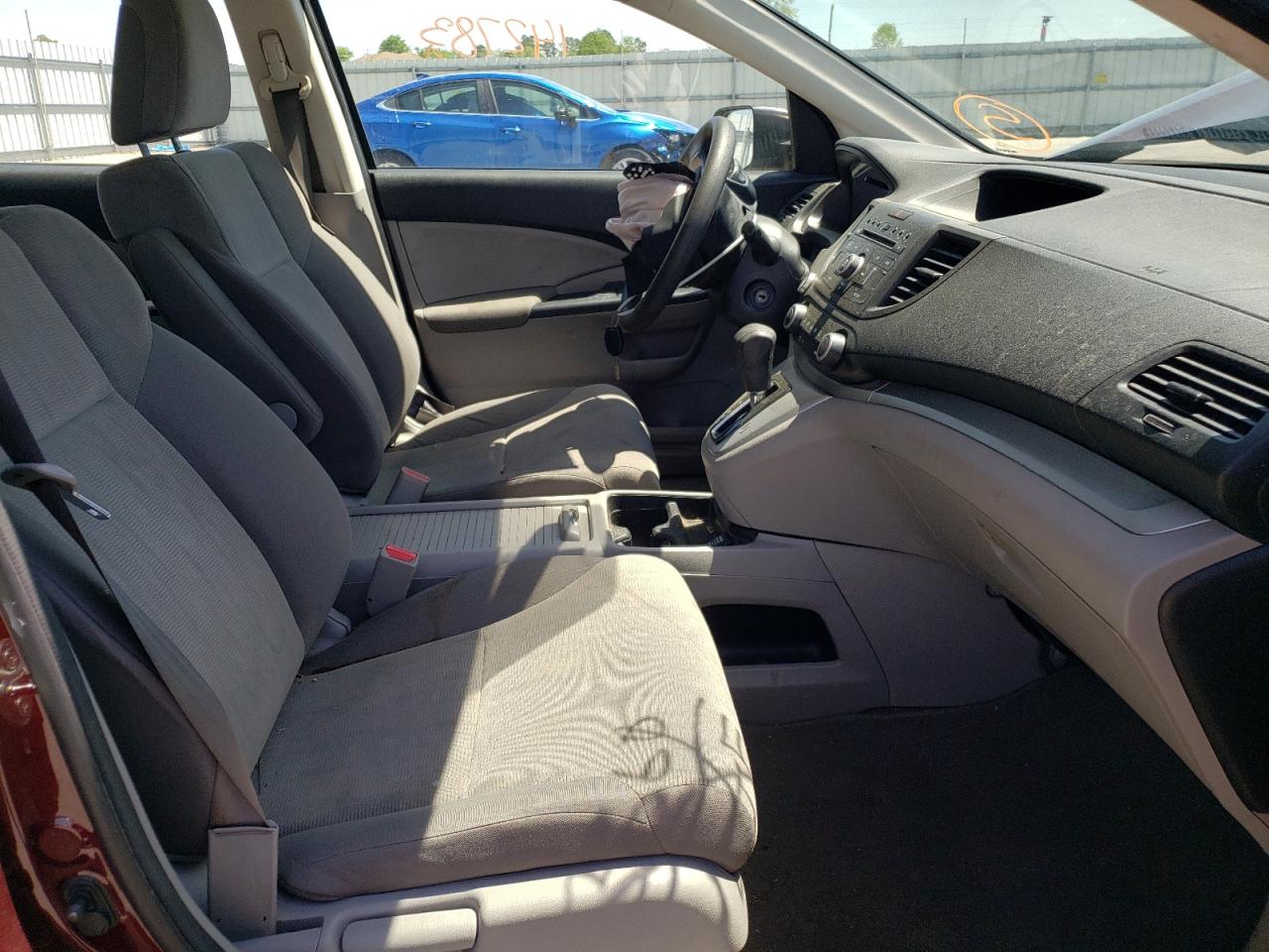 Photo 5 from auction – 2013 HONDA CR-V LX with VIN 5J6RM3H34DL013408