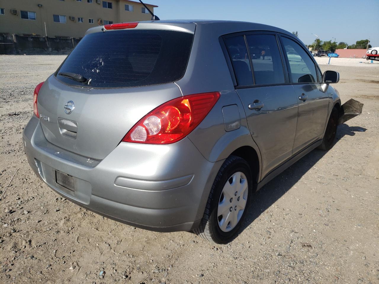 Photo 4 from auction – 2010 NISSAN VERSA S with VIN 3N1BC1CP1AL403197
