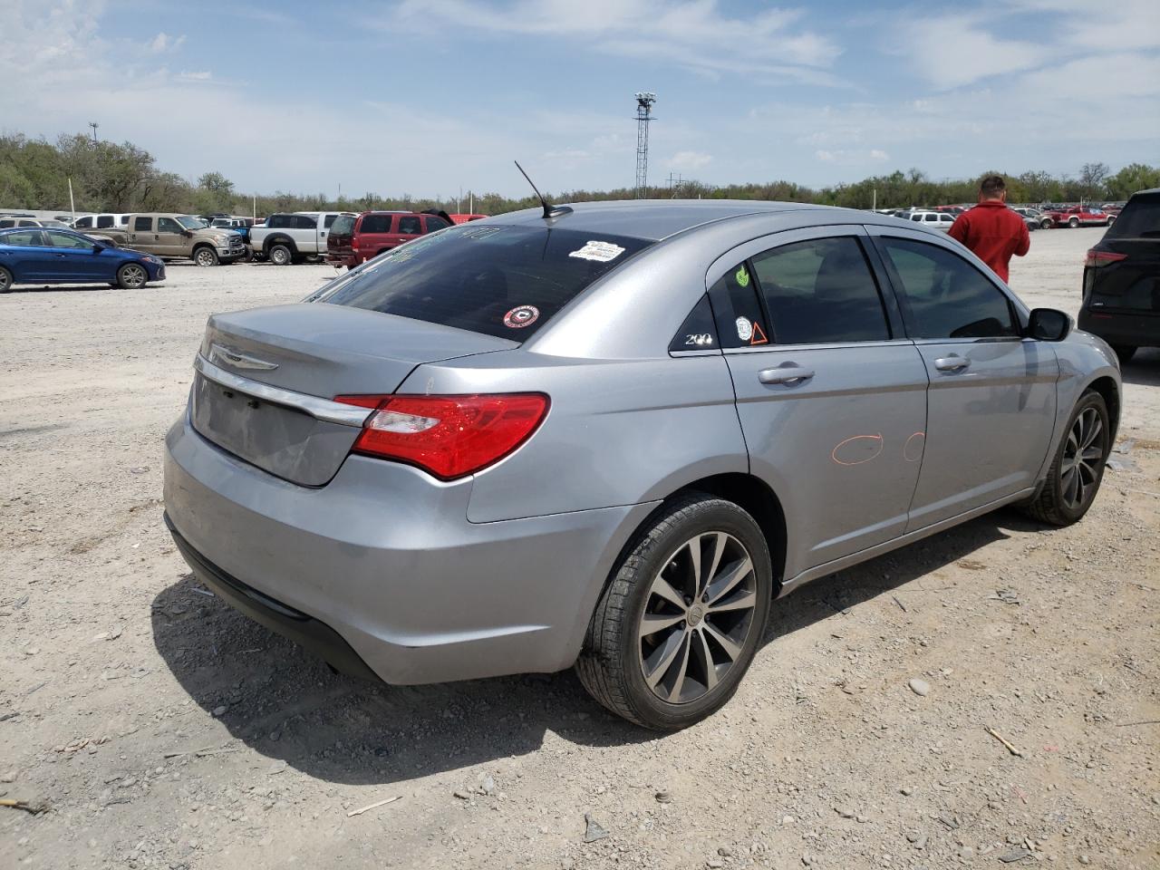 Photo 4 from auction – 2013 CHRYSLER 200 TOURIN with VIN 1C3CCBBB6DN545146