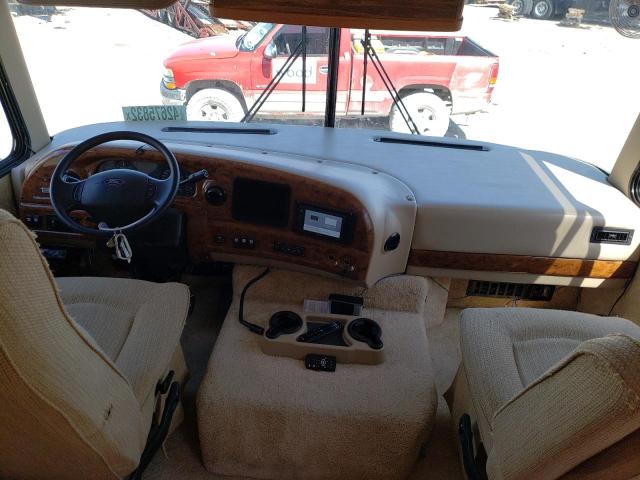 Photo 5 from auction – 2006 HURI RV with VIN 1F6LF53Y260A05318