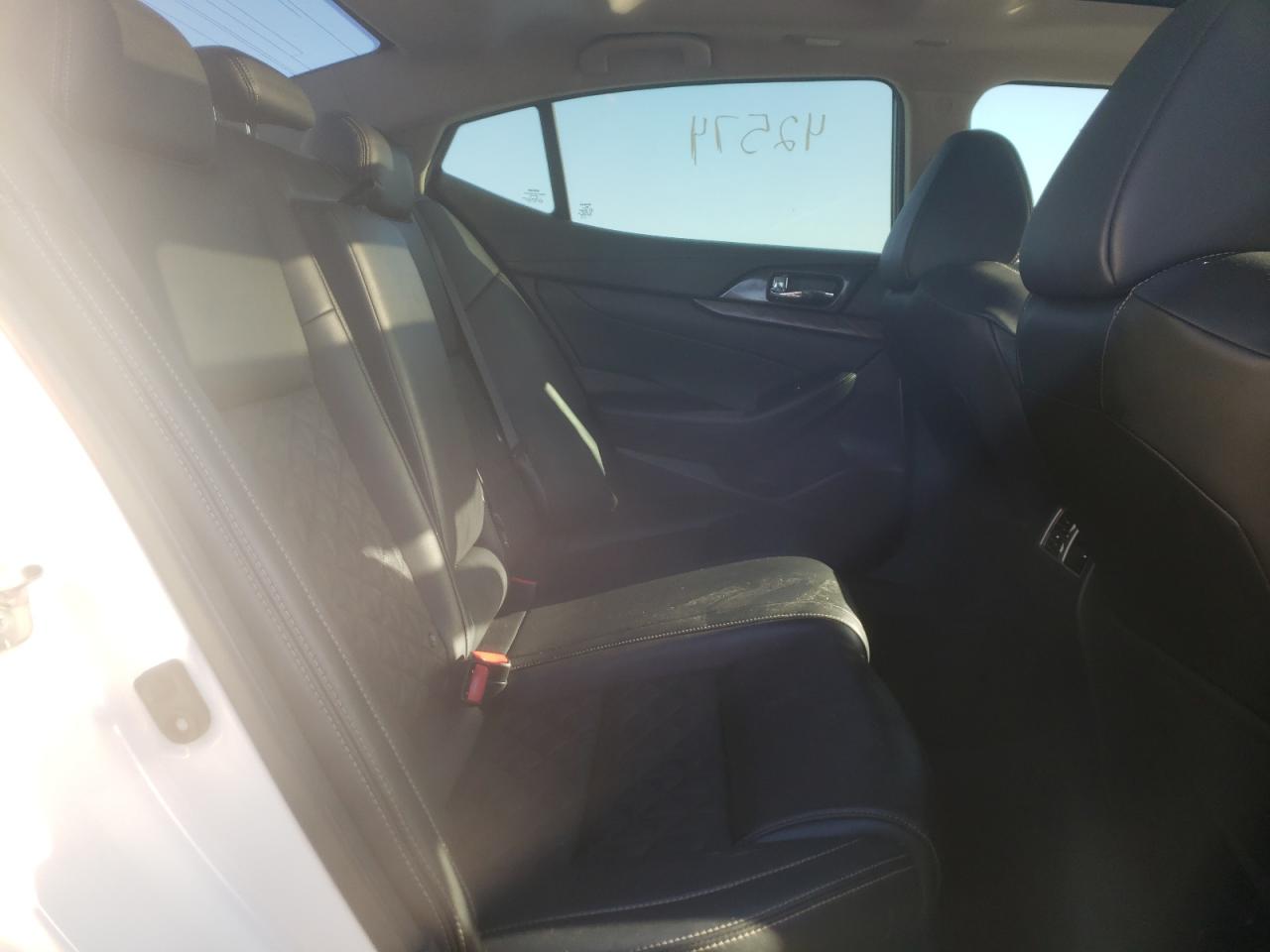 Photo 6 from auction – 2017 NISSAN MAXIMA 3.5 with VIN 1N4AA6AP1HC398173