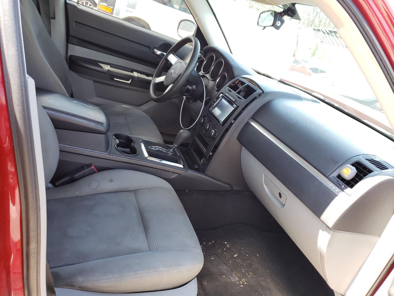 Photo 5 from auction – 2008 DODGE CHARGER with VIN 2B3KA43R18H264120
