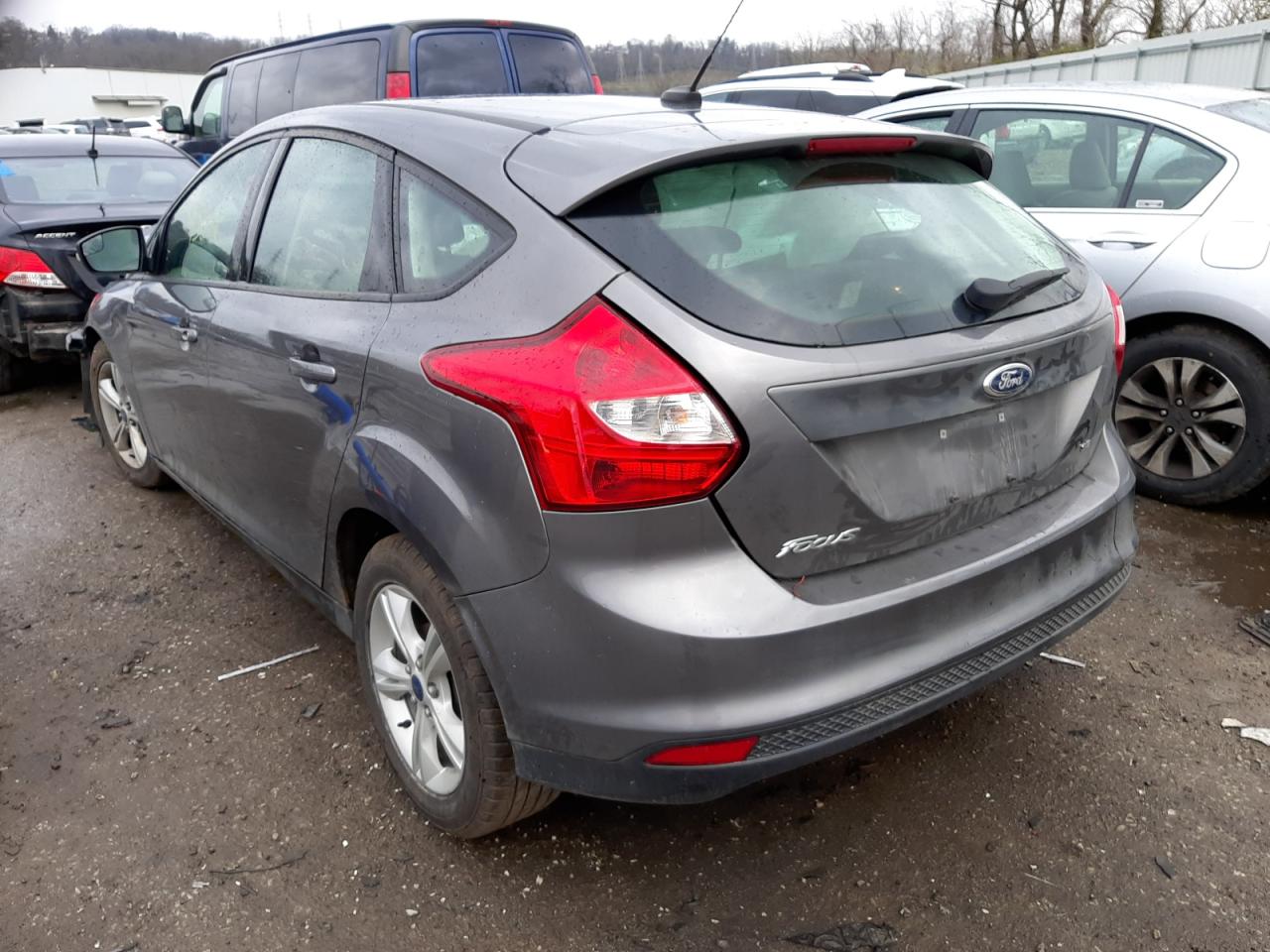 Фото 3 с аукциона – 2014 FORD FOCUS SE с VIN 1FADP3K27EL428463