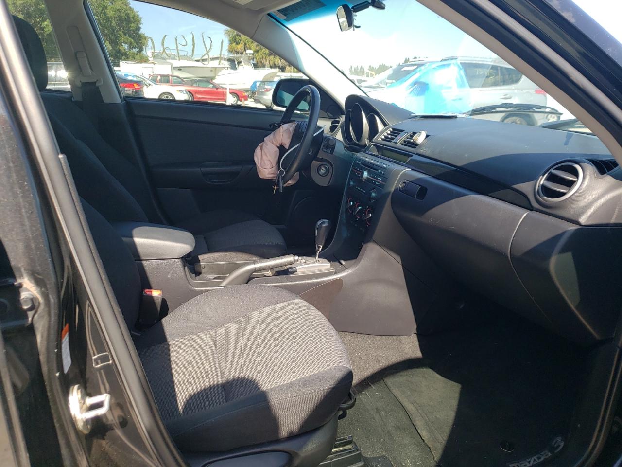 Photo 5 from auction – 2008 MAZDA 3 I with VIN JM1BK32FX81137944