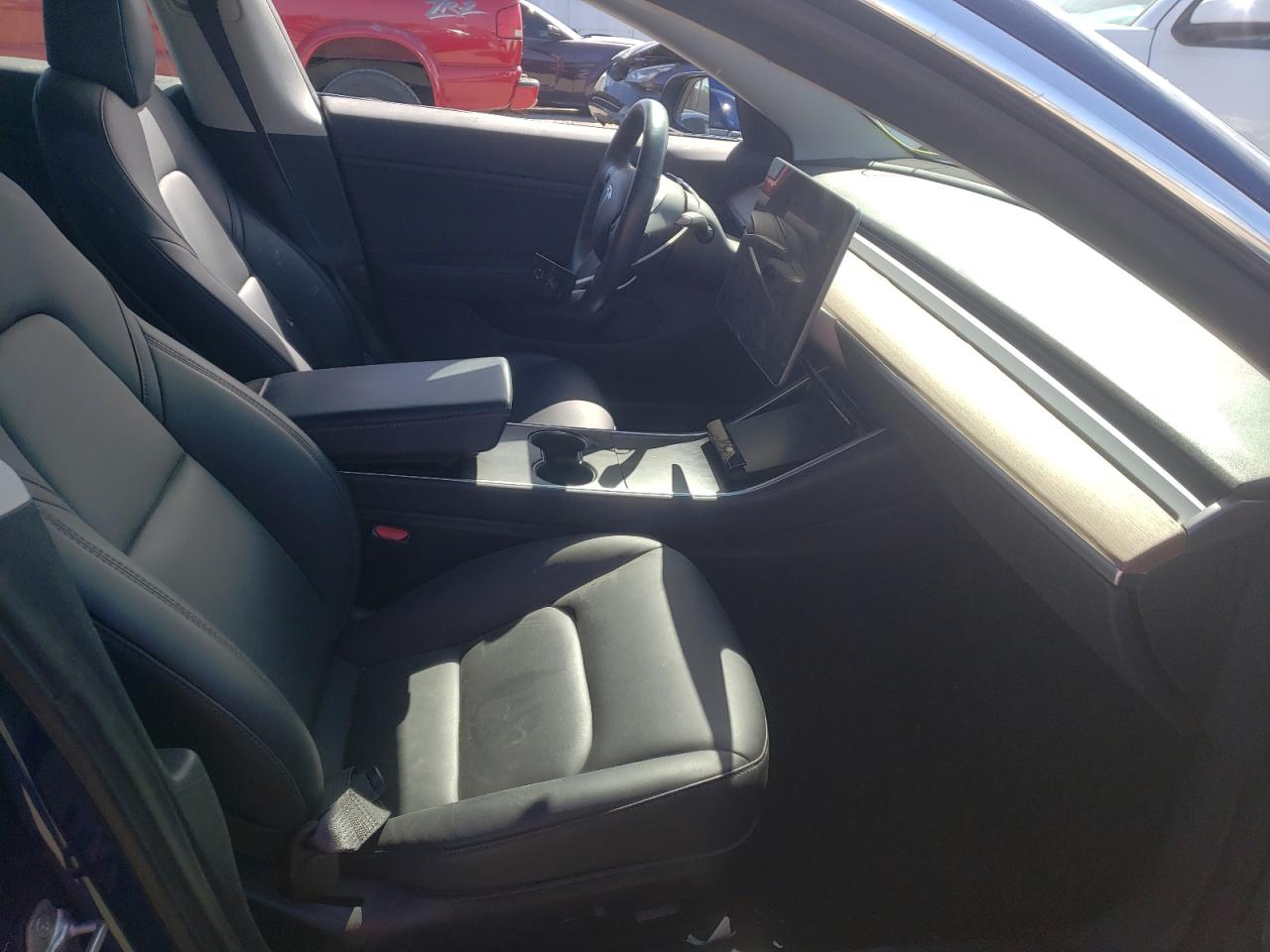 Photo 5 from auction – 2018 TESLA MODEL 3 with VIN 5YJ3E1EA2JF042789