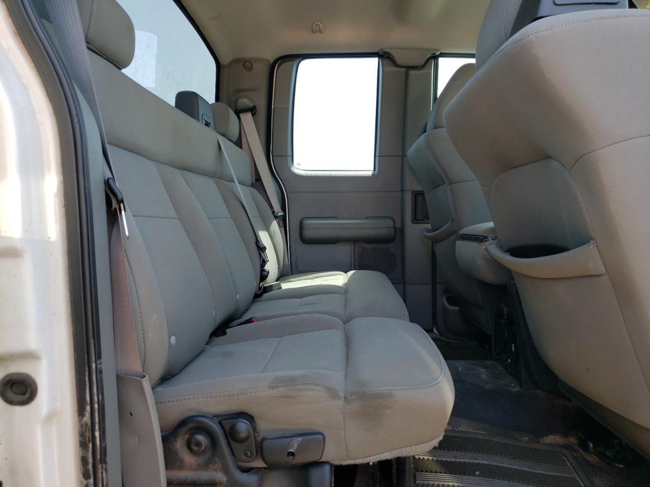 Photo 6 from auction – 2004 FORD F150 with VIN 1FTRX14W94FA35291