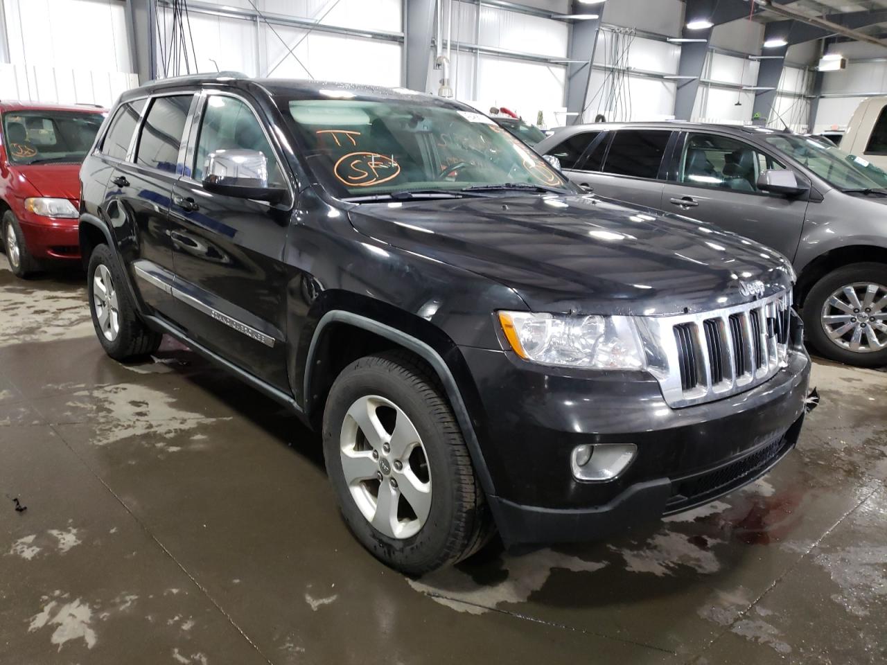 JEEP GRAND CHER 2011 with VIN 1J4RR4GG7BC567910 - Photo from auction