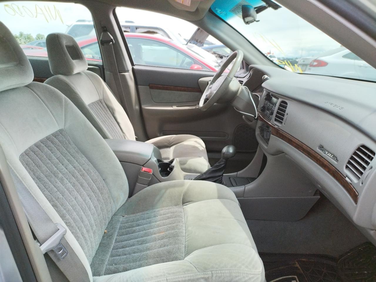 Photo 5 from auction – 2000 CHEVROLET IMPALA LS with VIN 2G1WH55K1Y9352671