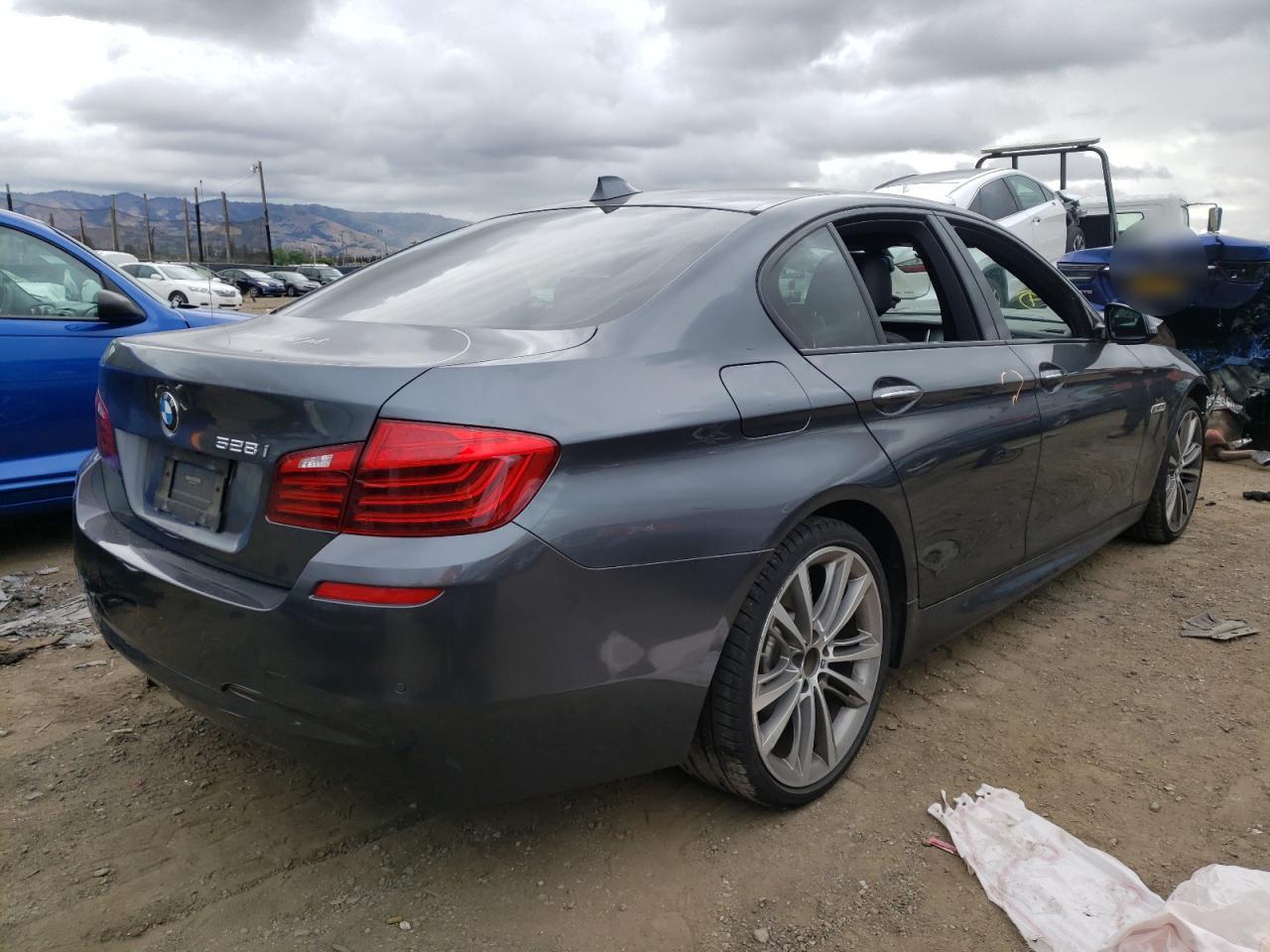 Photo 4 from auction – 2016 BMW 528 I with VIN WBA5A5C55GD528527