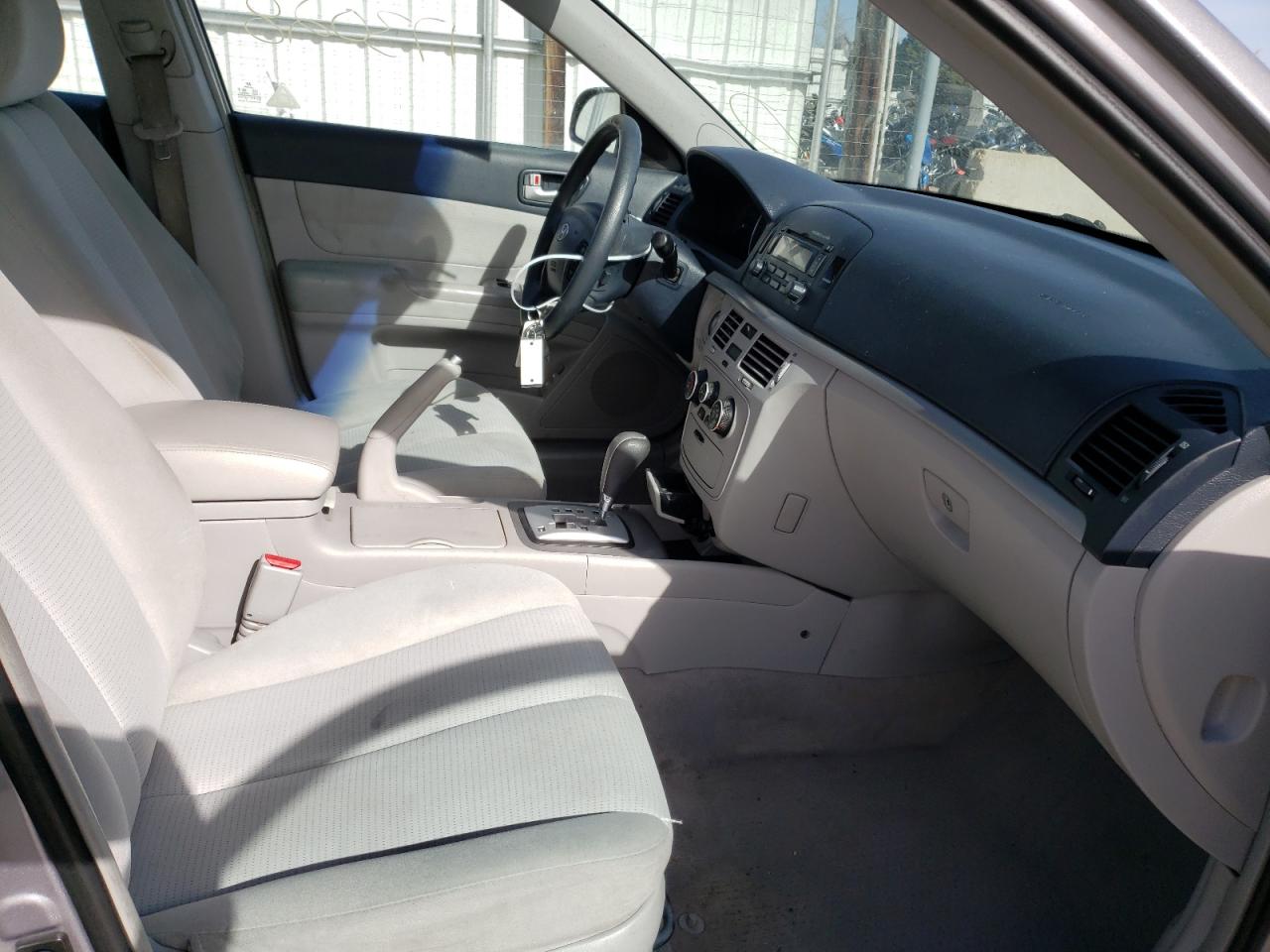 Photo 5 from auction – 2008 HYUNDAI SONATA with VIN 5NPET46C68H342959