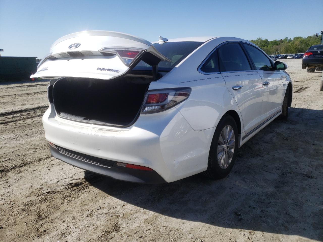 Photo 4 from auction – 2016 HYUNDAI SONATA HYB with VIN KMHE24L18GA040709