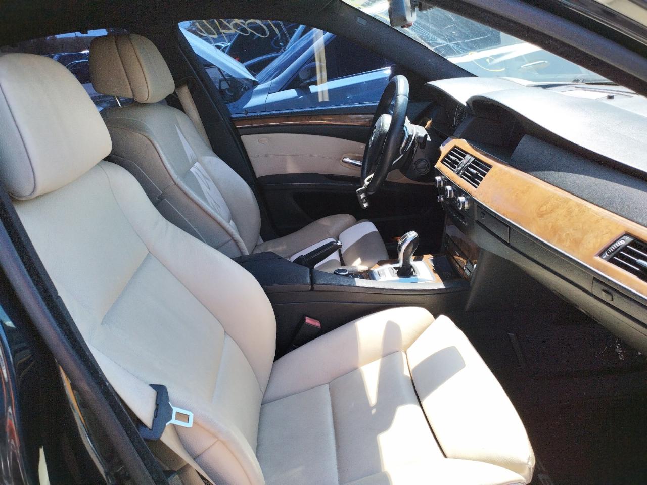 Photo 5 from auction – 2010 BMW 550 I with VIN WBANW5C52ACT56570