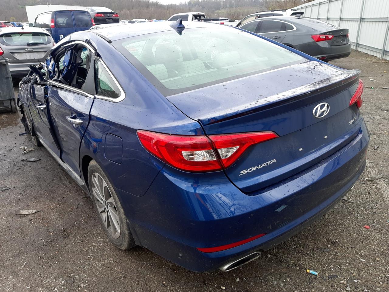 Photo 3 from auction – 2015 HYUNDAI SONATA SPO with VIN 5NPE34AF4FH222429