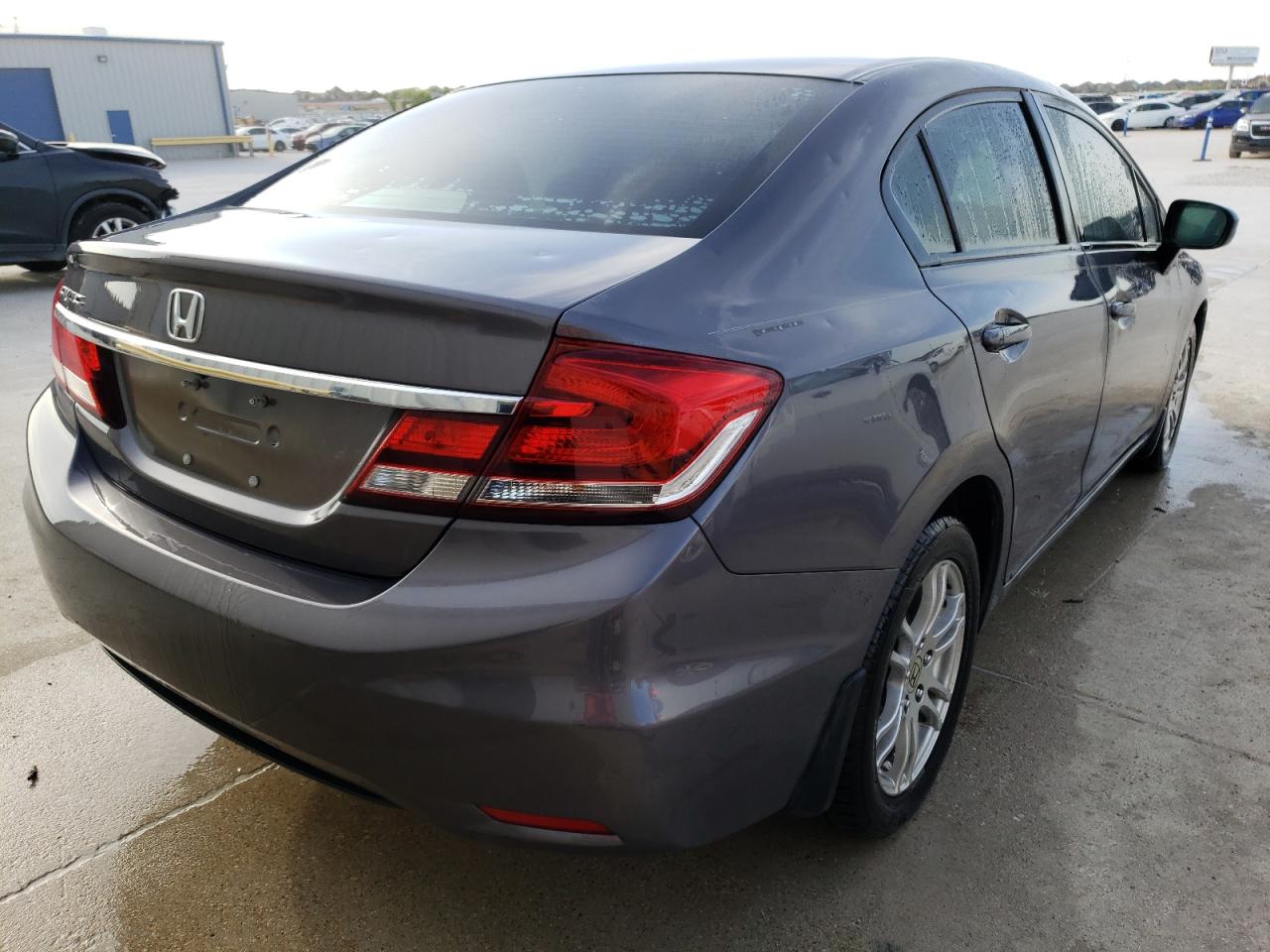 Photo 4 from auction – 2015 HONDA CIVIC LX with VIN 2HGFB2F54FH565019
