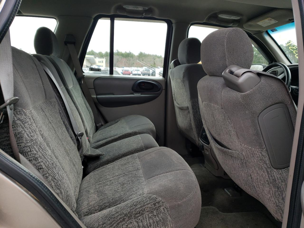 Photo 6 from auction – 2002 CHEVROLET TRAILBLAZE with VIN 1GNDT13S122492810