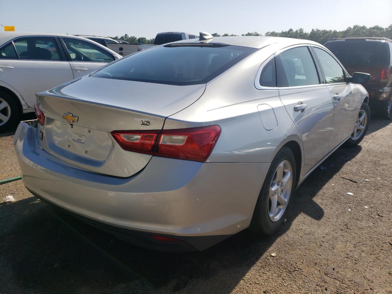 Photo 4 from auction – 2016 CHEVROLET MALIBU LS with VIN 1G1ZB5ST5GF194580