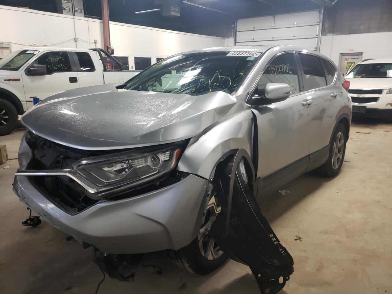 Photo 2 from auction – 2018 HONDA CR-V EX with VIN 7FARW2H56JE027339