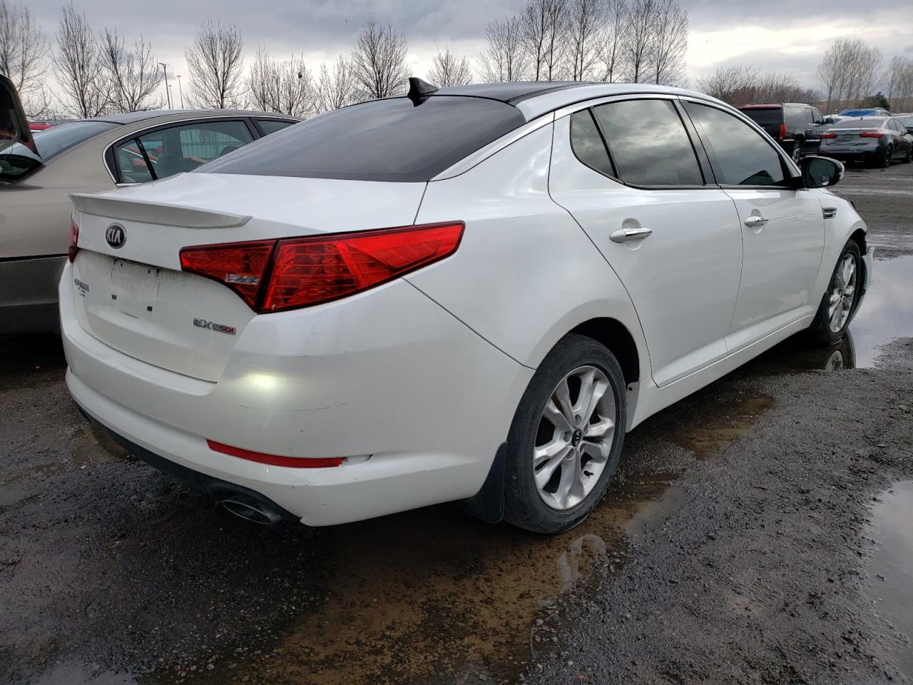 Photo 4 from auction – 2013 KIA OPTIMA EX with VIN KNAGN4A63D5419850