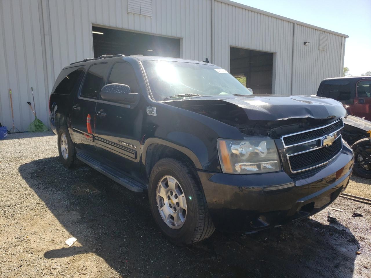 CHEVROLET SUBURBAN C 2011 с VIN 1GNSCHE06BR295103 - Фото с аукциона