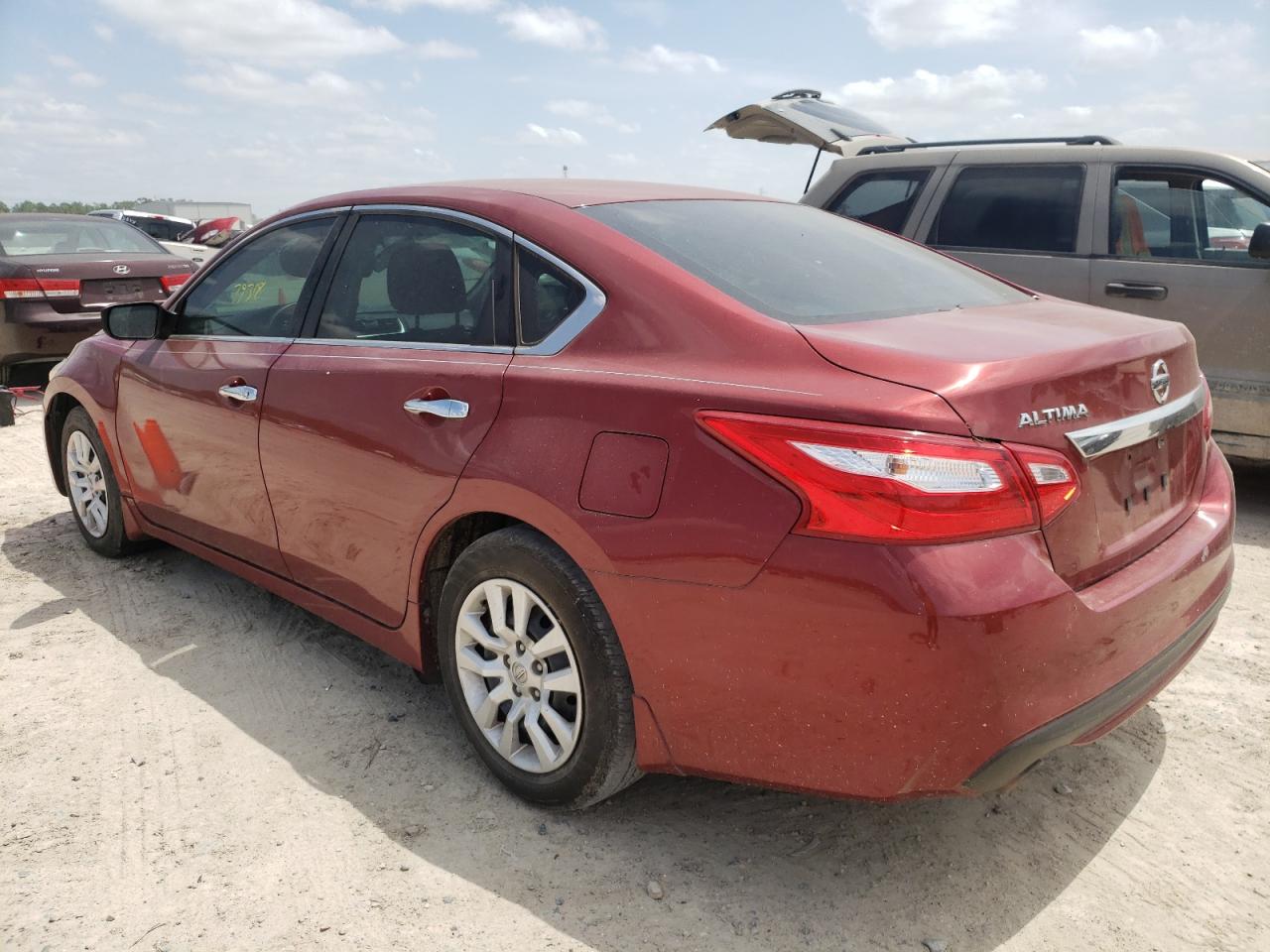 Photo 3 from auction – 2016 NISSAN ALTIMA 2.5 with VIN 1N4AL3AP3GC282934