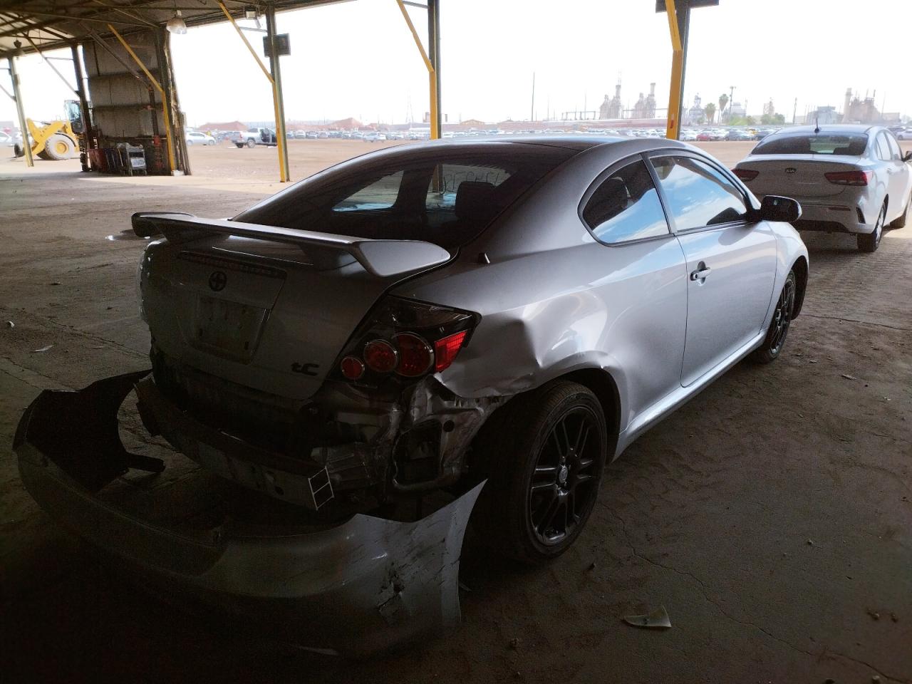 Photo 4 from auction – 2009 TOYOTA SCION TC with VIN JTKDE167390288647
