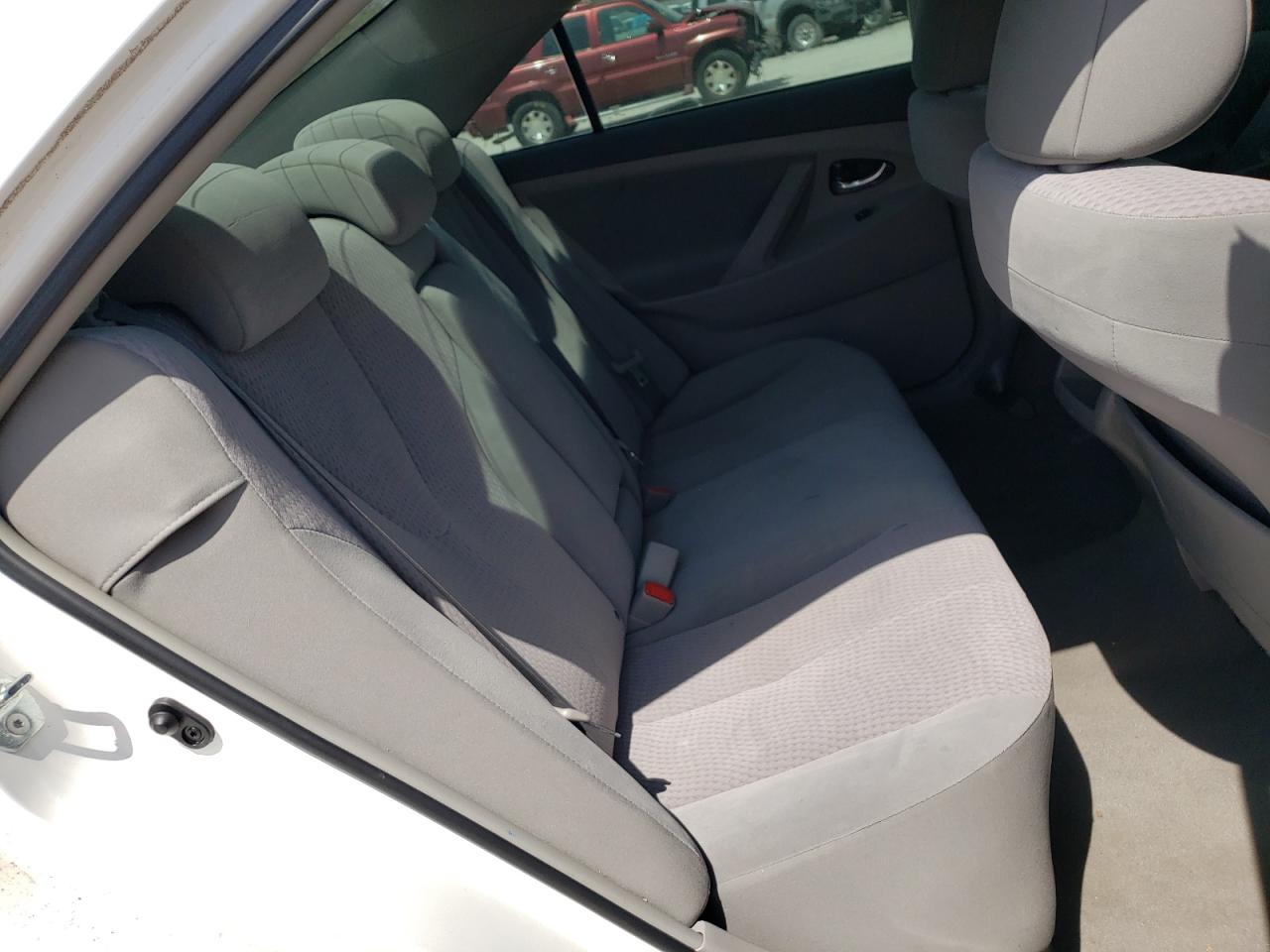 Photo 6 from auction – 2011 TOYOTA CAMRY BASE with VIN 4T1BF3EK5BU775081