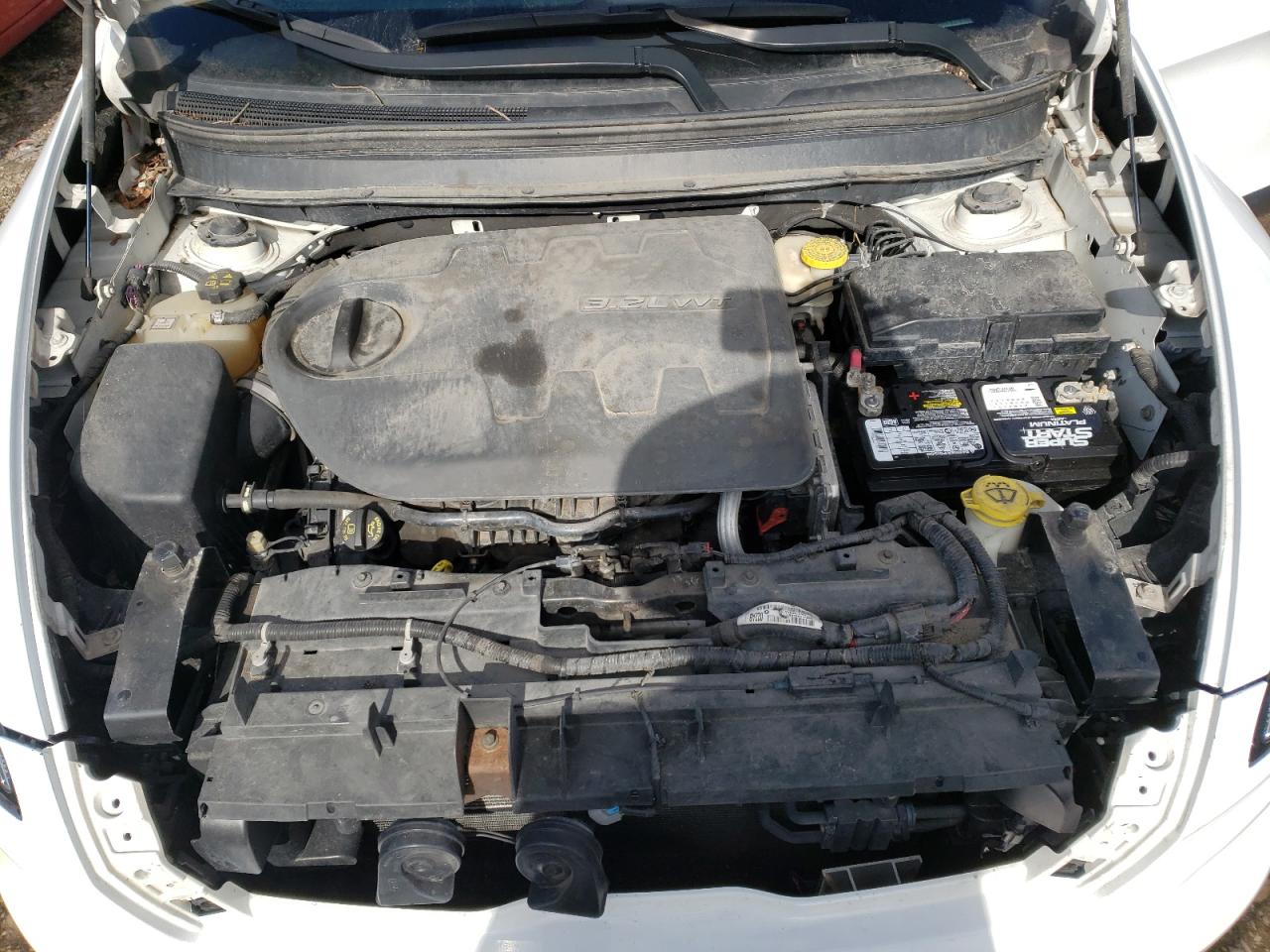 Photo 7 from auction – 2014 JEEP CHEROKEE L with VIN 1C4PJLDS0EW103982