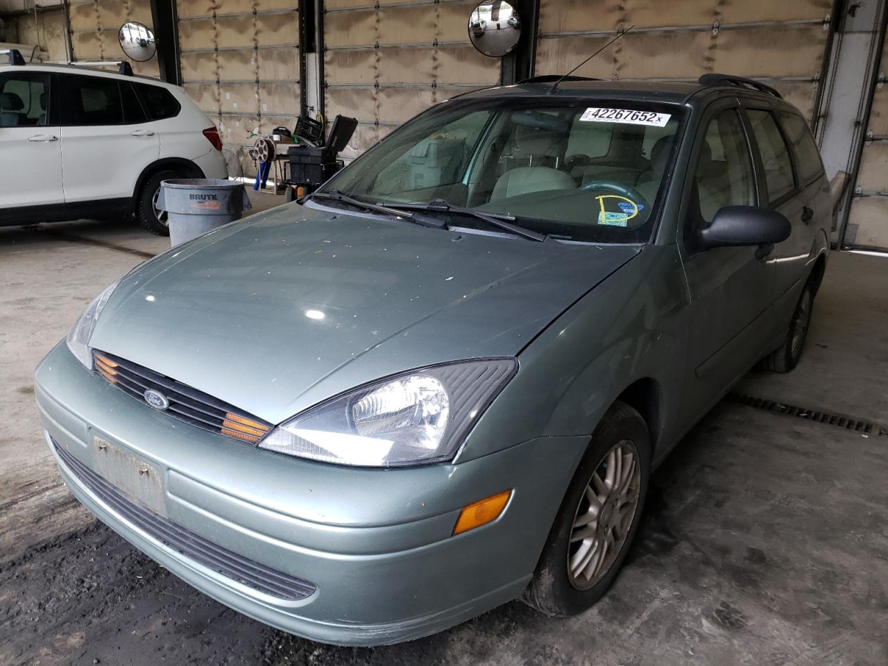 Photo 2 from auction – 2004 FORD FOCUS ZTW with VIN 1FAFP35ZX4W161852