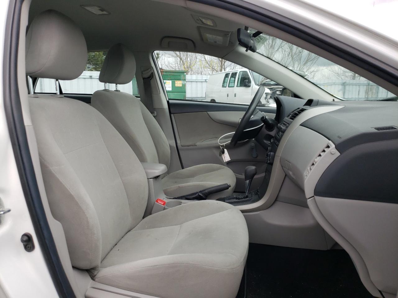 Photo 5 from auction – 2013 TOYOTA COROLLA BA with VIN 2T1BU4EE8DC992313