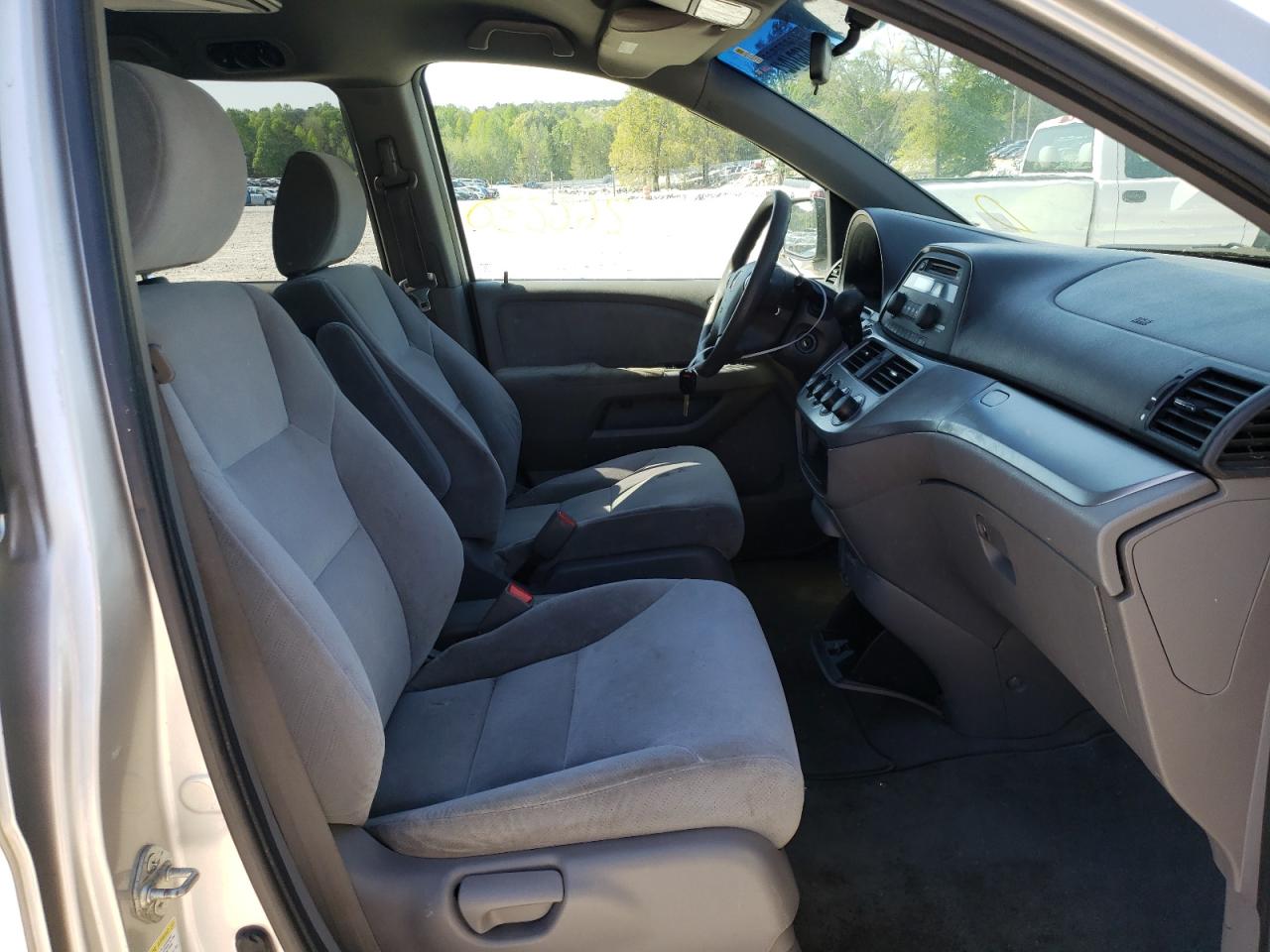 Photo 5 from auction – 2008 HONDA ODYSSEY LX with VIN 5FNRL38228B002044