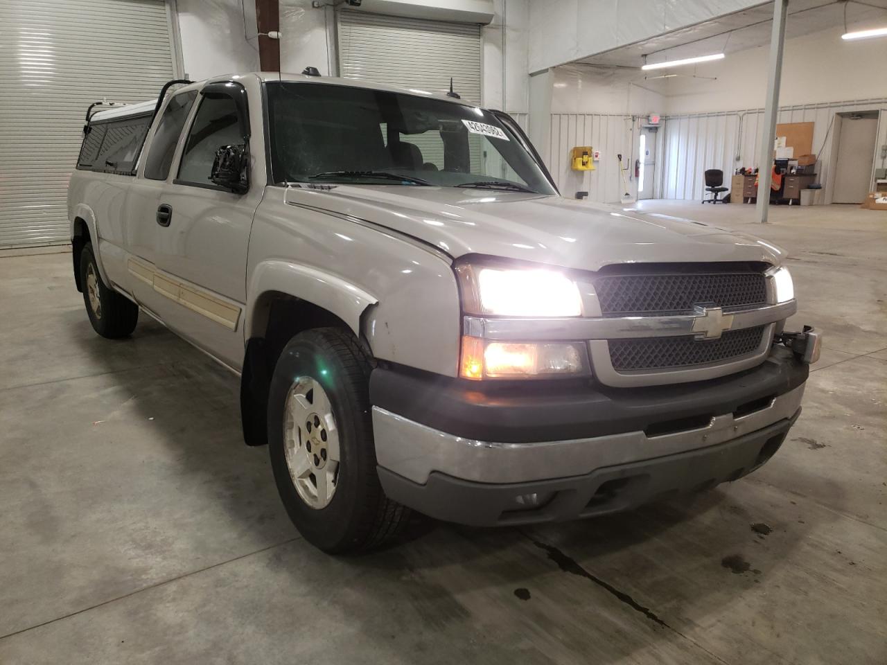 CHEVROLET SILVERADO 2004 with VIN 1GCEK19T14E177295 - Photo from auction