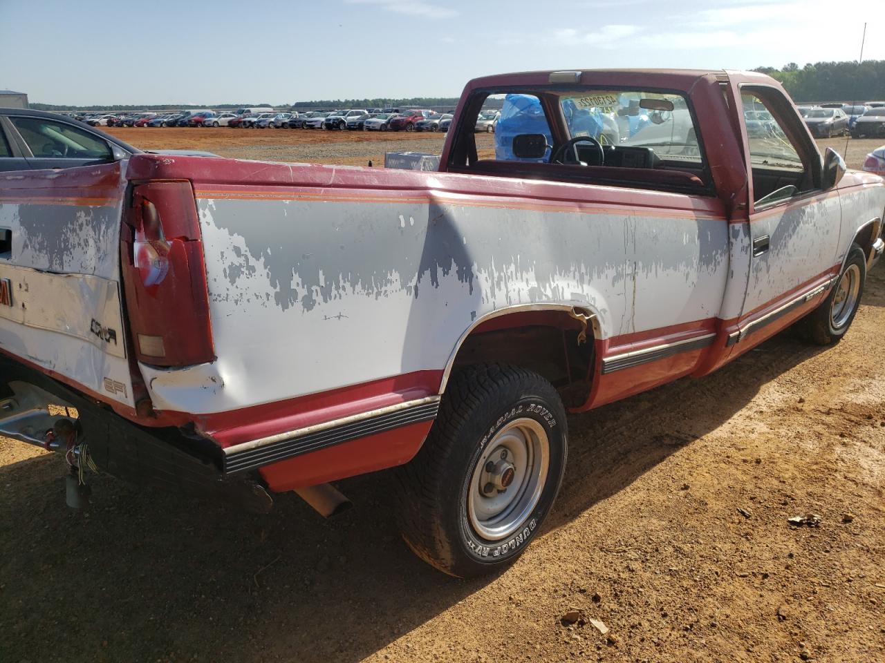 Photo 9 from auction – 1990 GMC SIERRA C15 with VIN 1GTDC14K6LZ501436