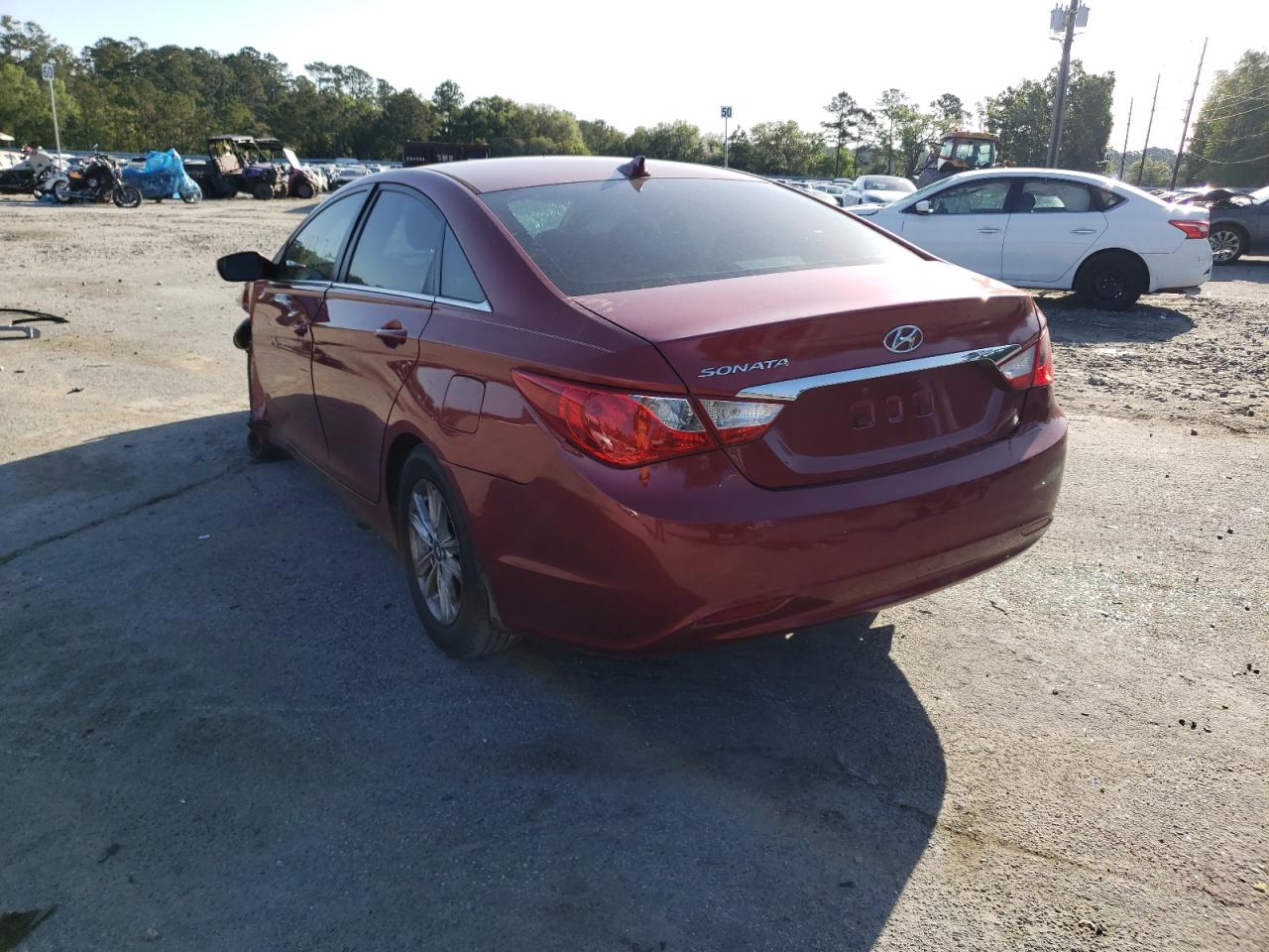 Photo 3 from auction – 2013 HYUNDAI SONATA with VIN 5NPEB4AC7DH677779