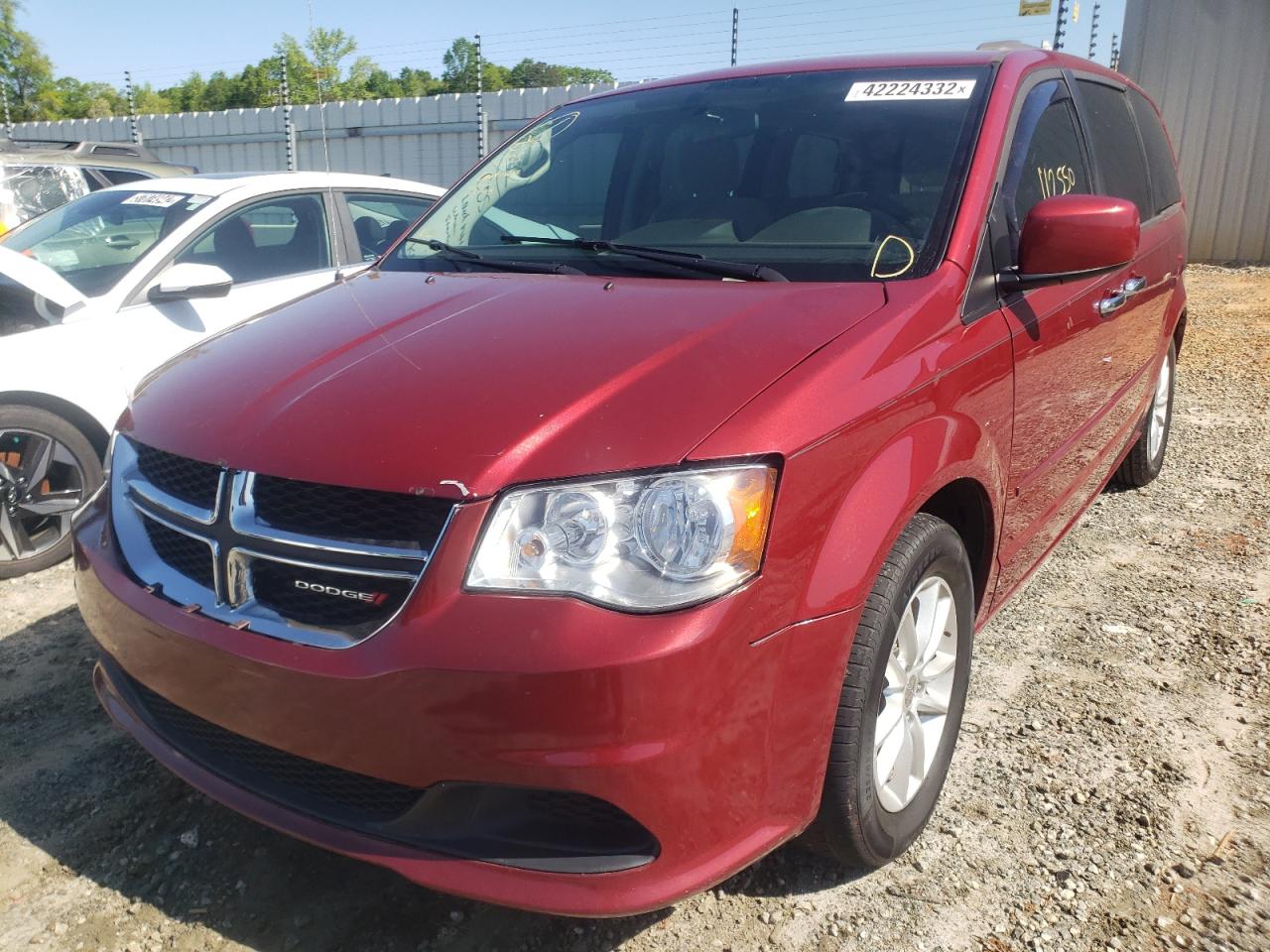 Photo 2 from auction – 2015 DODGE GRAND CARA with VIN 2C4RDGCG7FR749020
