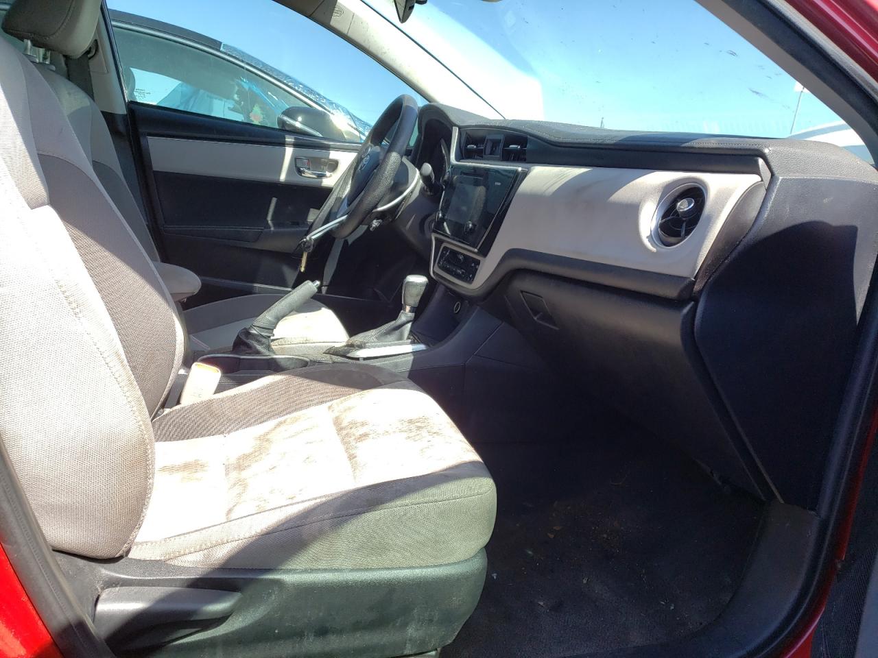 Photo 5 from auction – 2017 TOYOTA COROLLA L with VIN 2T1BURHE6HC895738