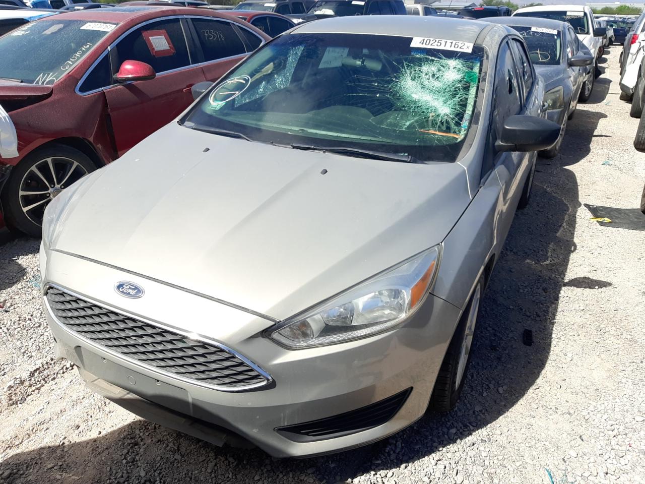 Photo 2 from auction – 2015 FORD FOCUS SE with VIN 1FADP3F21FL206187