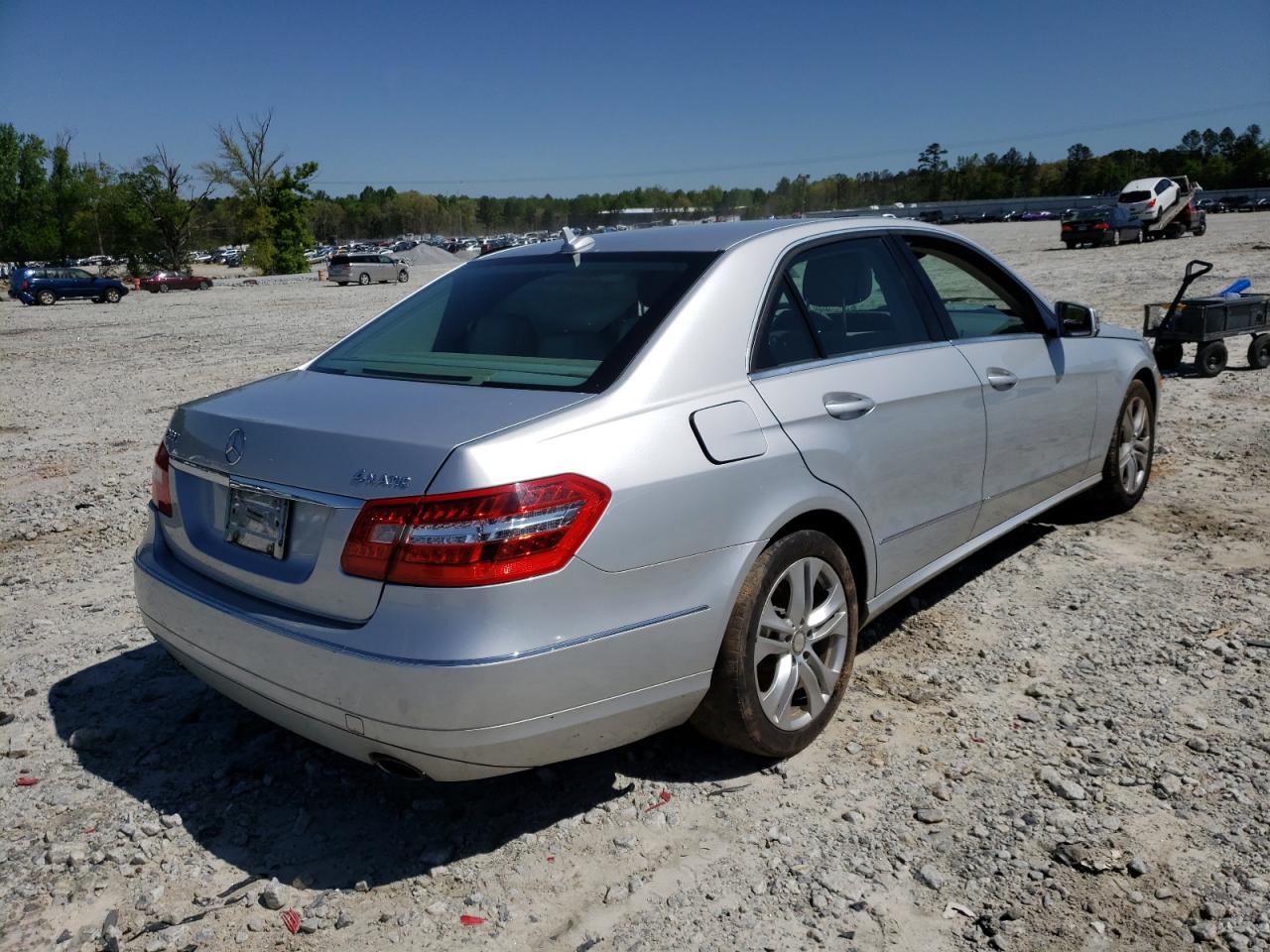 Photo 4 from auction – 2011 MERCEDES-BENZ E 350 4MAT with VIN WDDHF8HB4BA343323