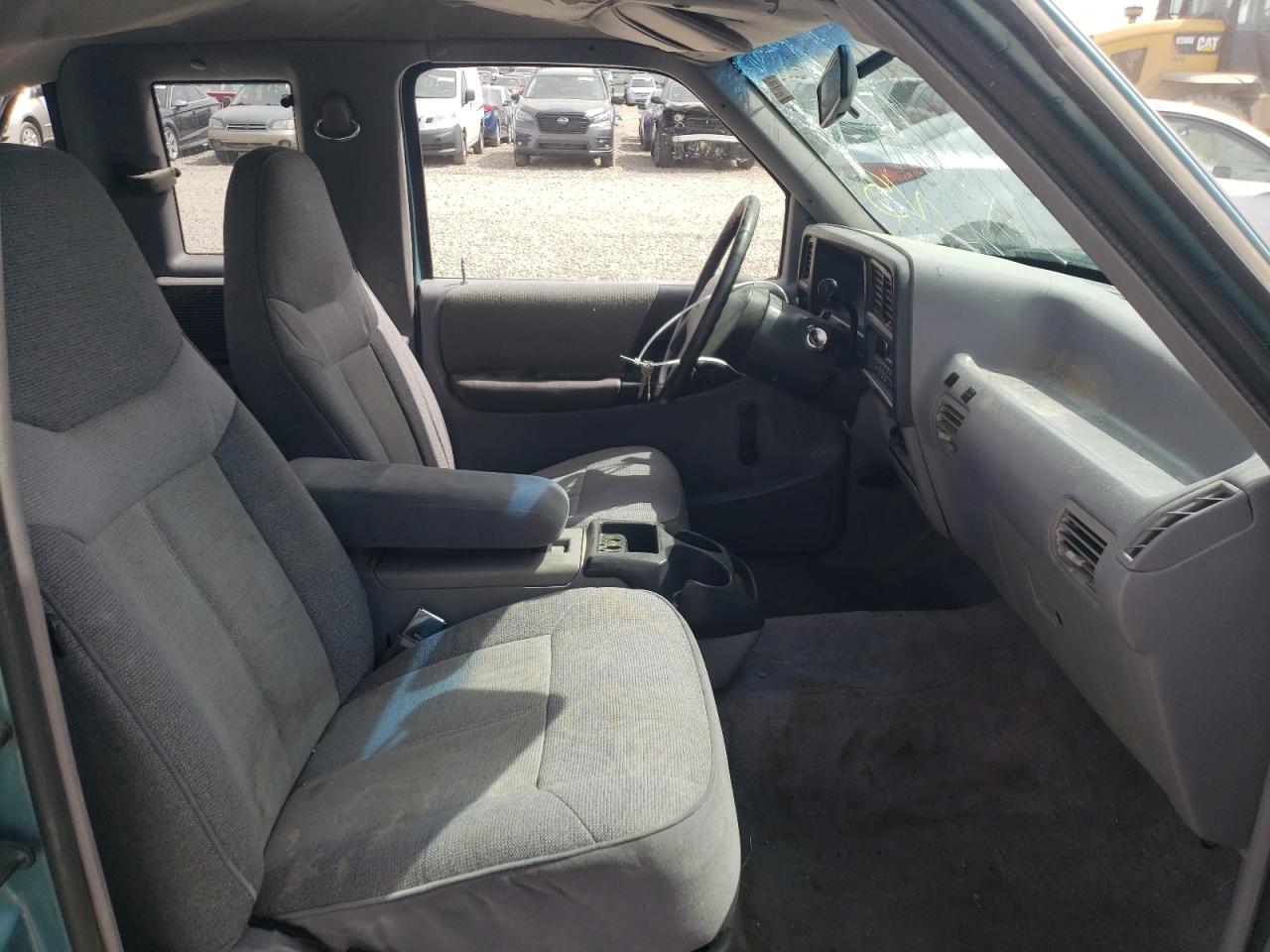 Photo 5 from auction – 1994 MAZDA B3000 CAB with VIN 4F4CR16U8RTM67477