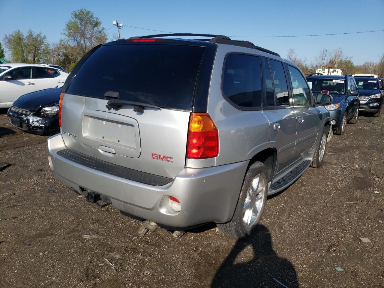 Photo 4 from auction – 2016 FORD EXPLORER L with VIN 1FM5K8F86GGA02666