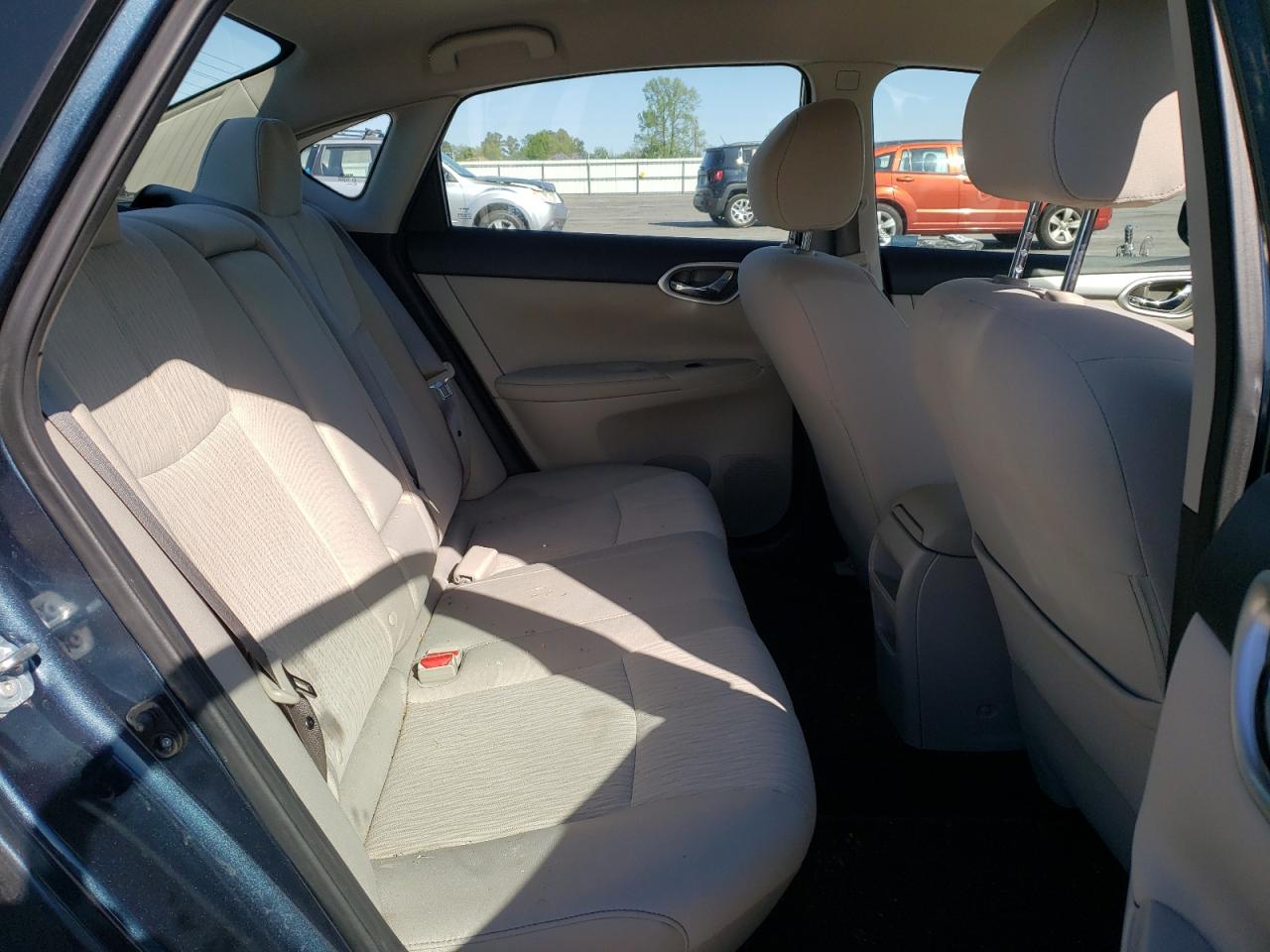 Photo 6 from auction – 2015 NISSAN SENTRA with VIN 3N1AB7AP4FL683161
