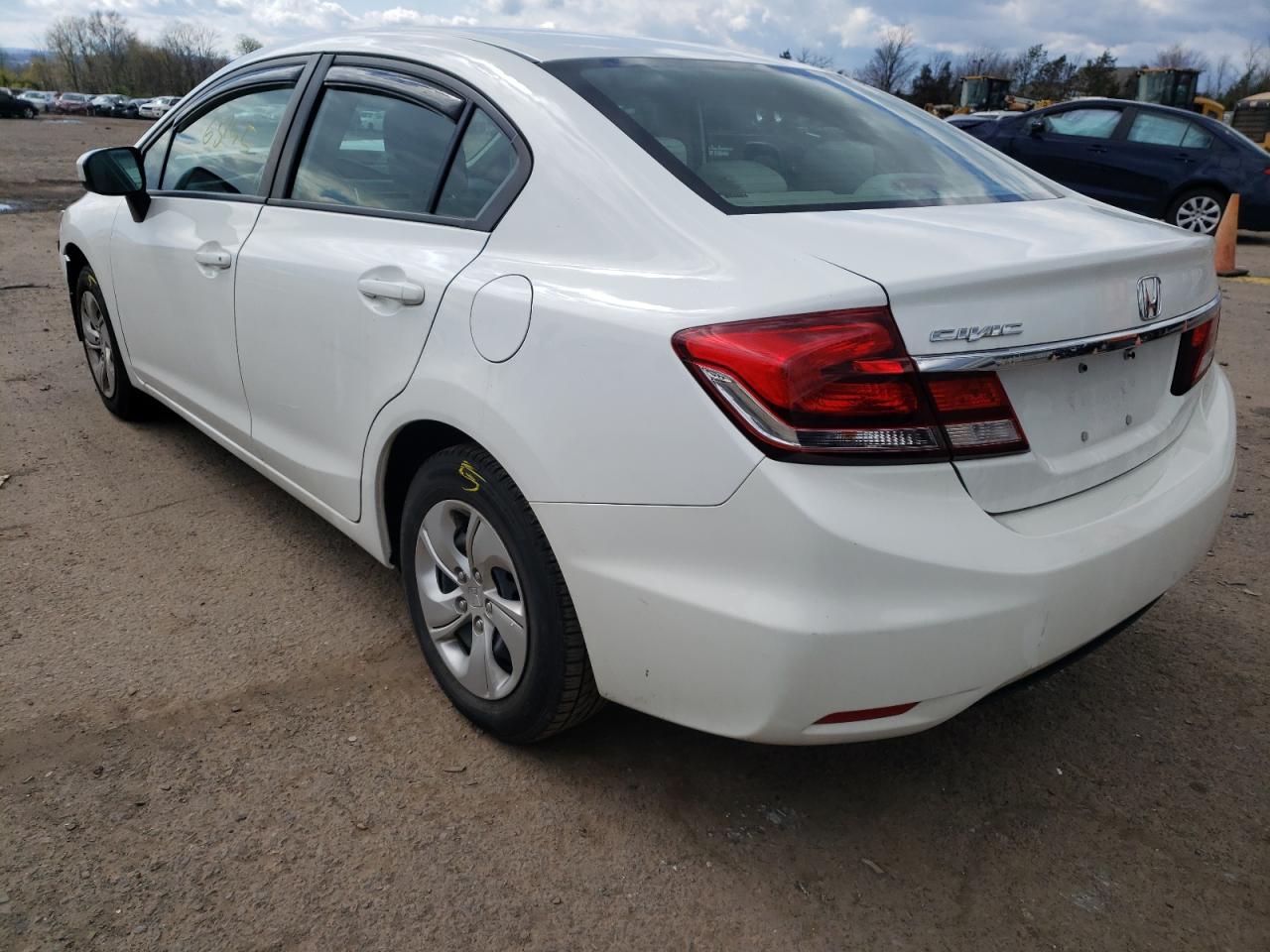 Photo 3 from auction – 2014 HONDA CIVIC LX with VIN 19XFB2F59EE202711